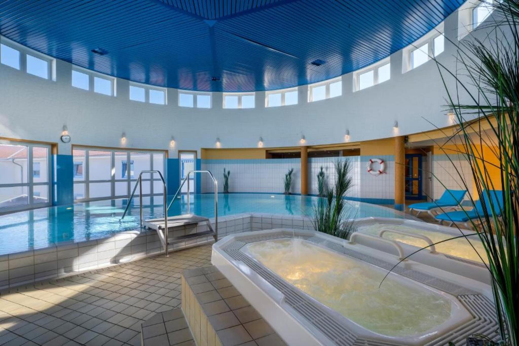Hotel Swimming Pool