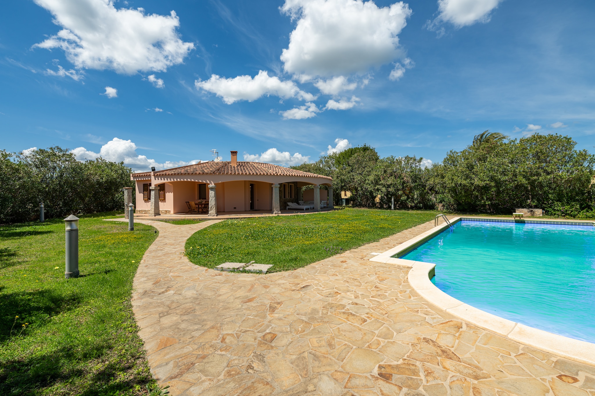 Villa del Sole - Exterior in summer