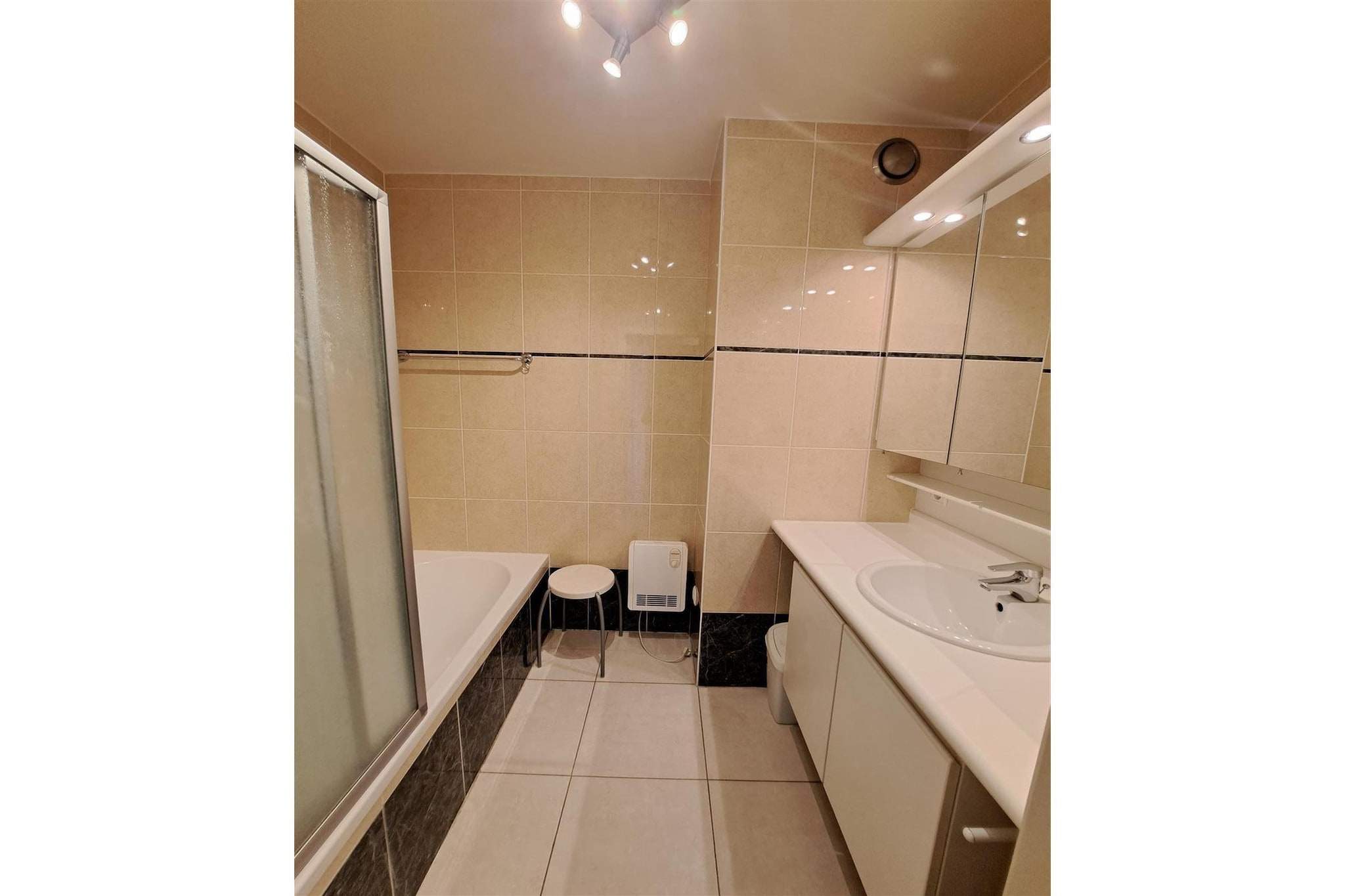 195/0302 - Badkamer