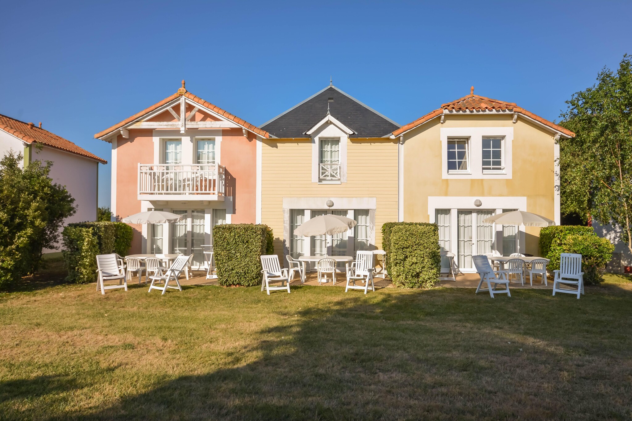 Pierre & Vacances Le Domaine de Bourgenay House 4 people - 1 bedroom -Terrace - Duplex - Domaine du Moulin district - Good deal - Jardins en été