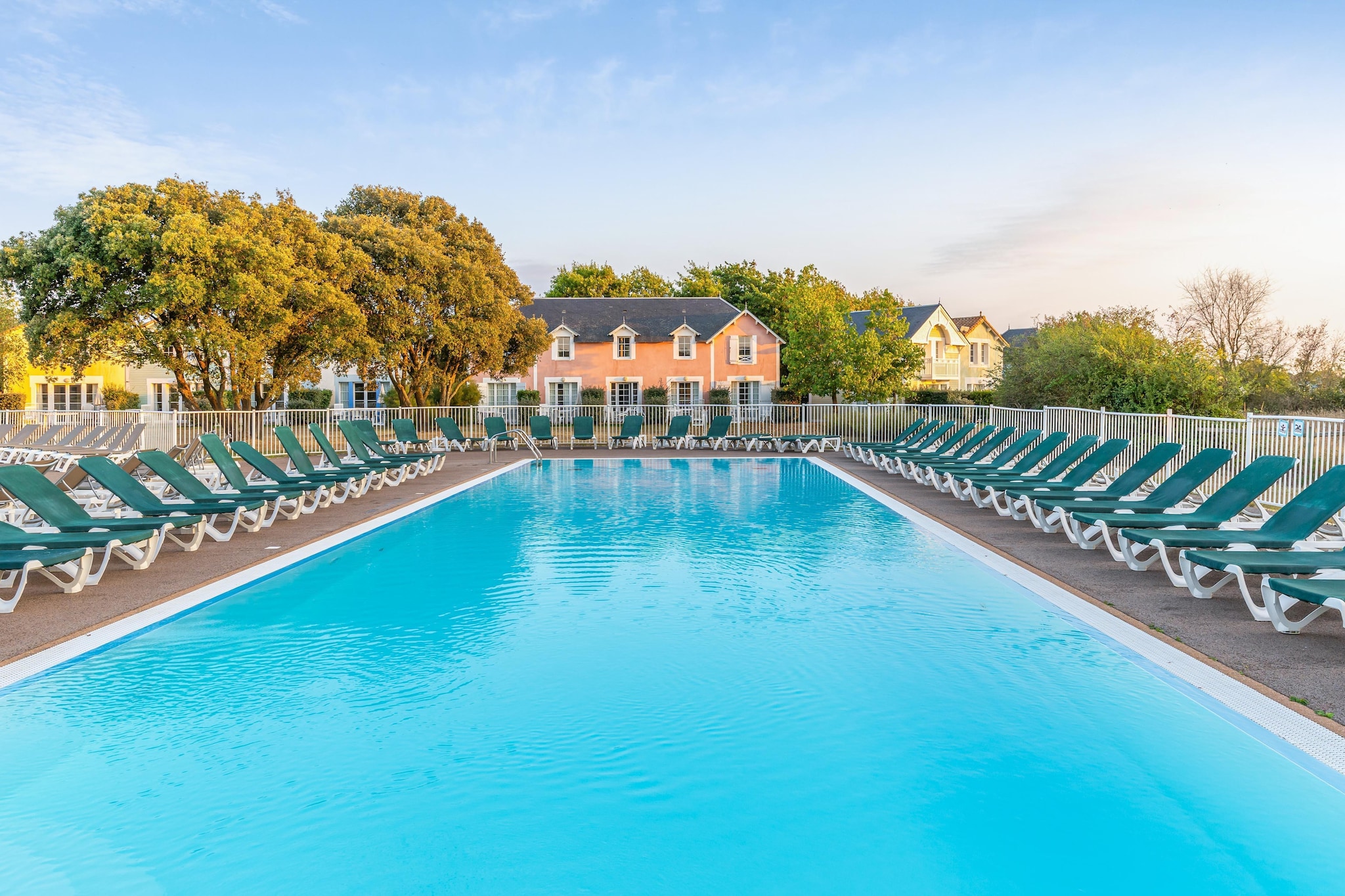 Pierre & Vacances Le Domaine de Bourgenay House 4 people - 1 bedroom -Terrace - Duplex - Domaine du Moulin district - Good deal - Piscine