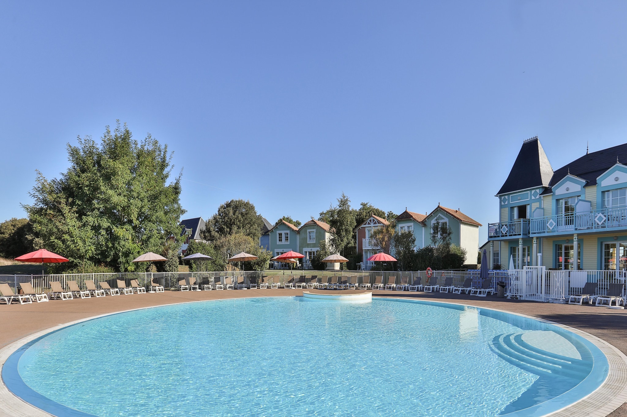 Pierre & Vacances Le Domaine de Bourgenay House 4 people - 1 bedroom -Terrace - Duplex - Domaine du Moulin district - Good deal - Piscine