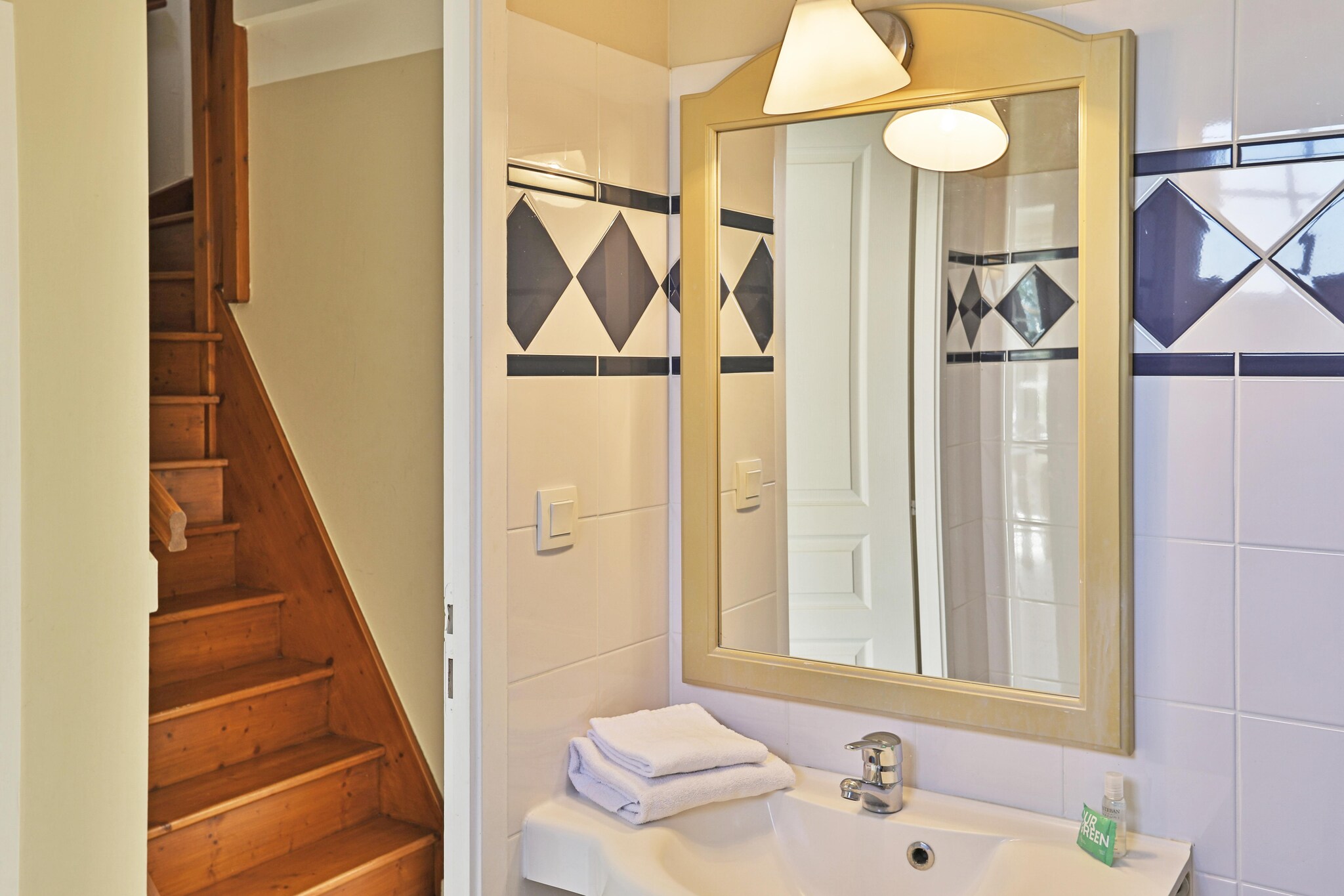 Pierre & Vacances Le Domaine de Bourgenay House 8 people - 2 bedrooms + 1 sleeping alcove - Terrace - Duplex - Domaine du Moulin district - Salle de bain
