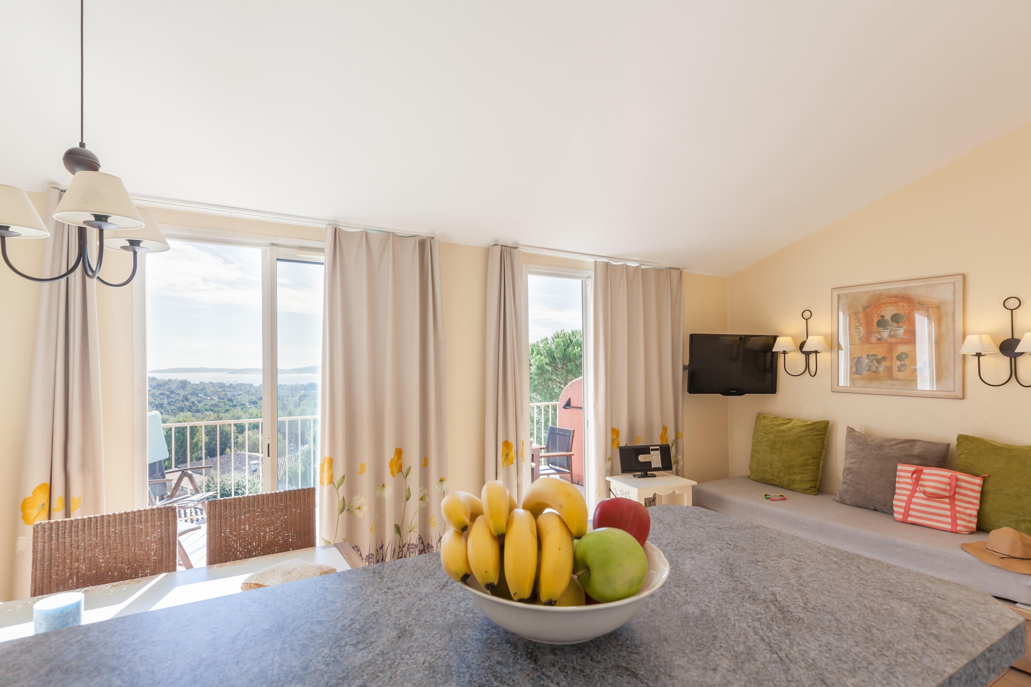 Pierre&Vacances Village Restanques Golfe St Tropez Apartment 6 people - 1 bedroom + 1 sleeping alcove - Terrace or balcony - Sea view - Esszimmer
