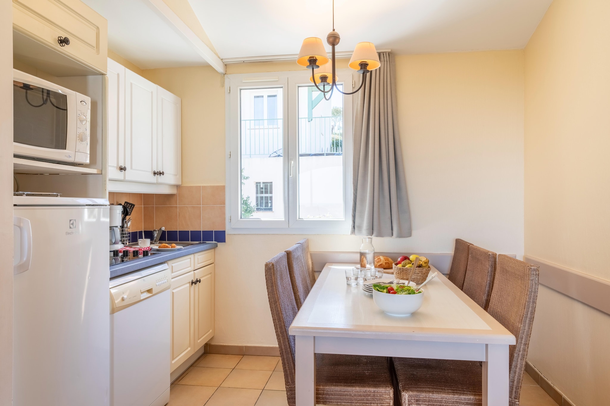 Pierre&Vacances Village Restanques Golfe St Tropez Apartment 6 people - 1 bedroom + 1 sleeping alcove - Terrace or balcony - Sea view - Air-conditioned - Küche