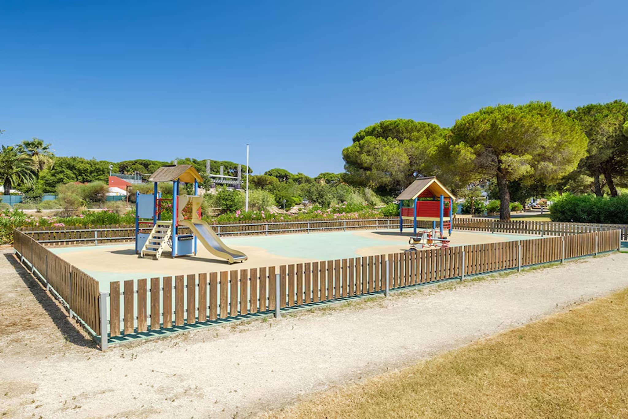 P&V Premium les Rives de Cannes Mandelieu Apartment 5 people - 1 bedroom - Terrace or balcony - Parkfaciliteiten