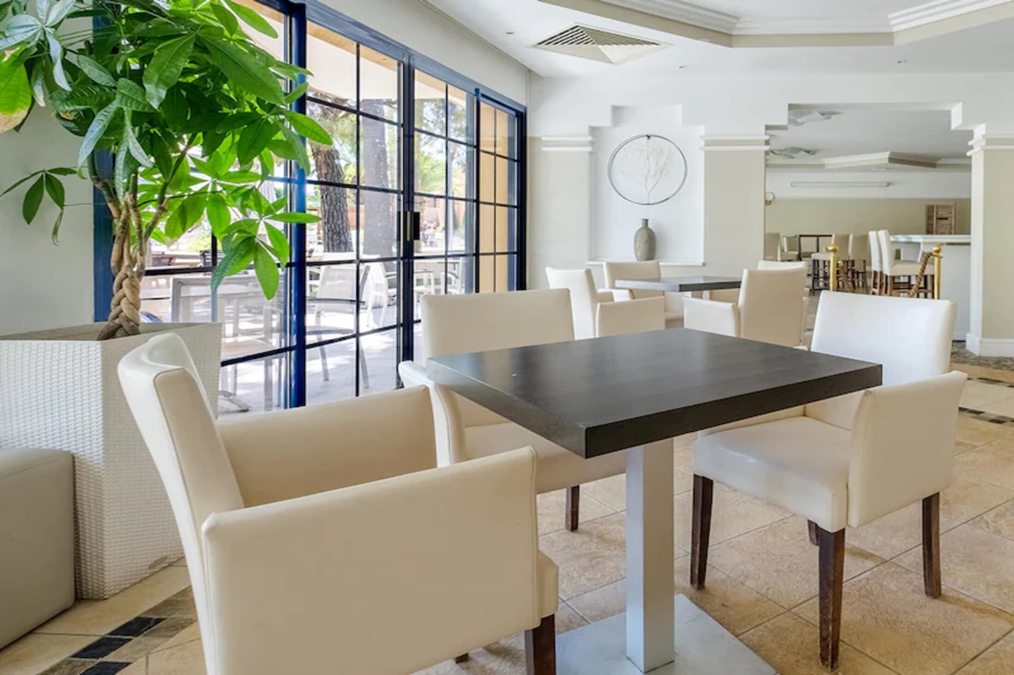 P&V Premium les Rives de Cannes Mandelieu Apartment 5 people - 1 bedroom - Terrace or balcony - Hal-ontvangst