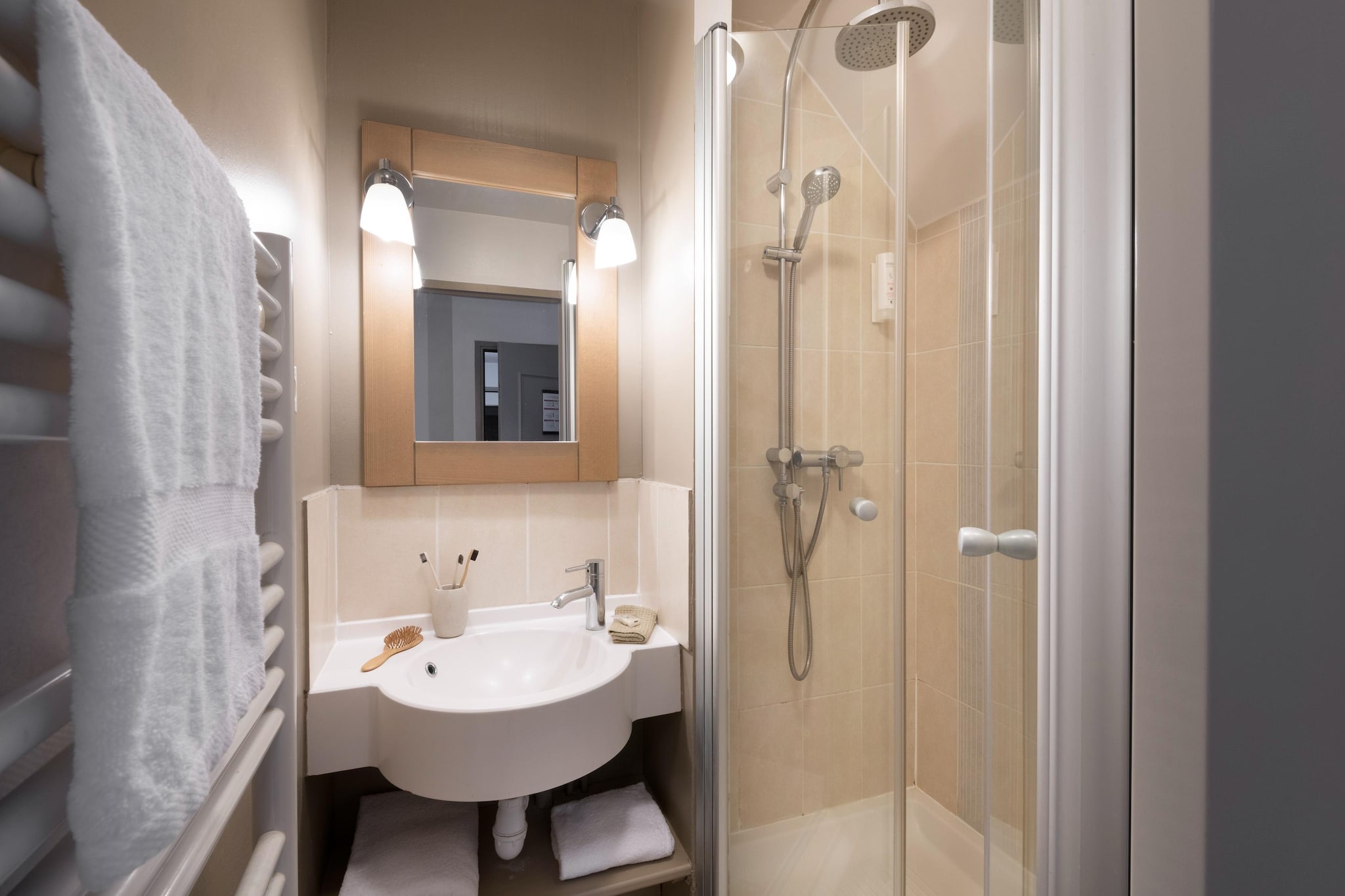 P&V Premium Résidence & Spa à Houlgate Apartment 6 people - 2 bedrooms - Duplex - Balcony - Badkamer