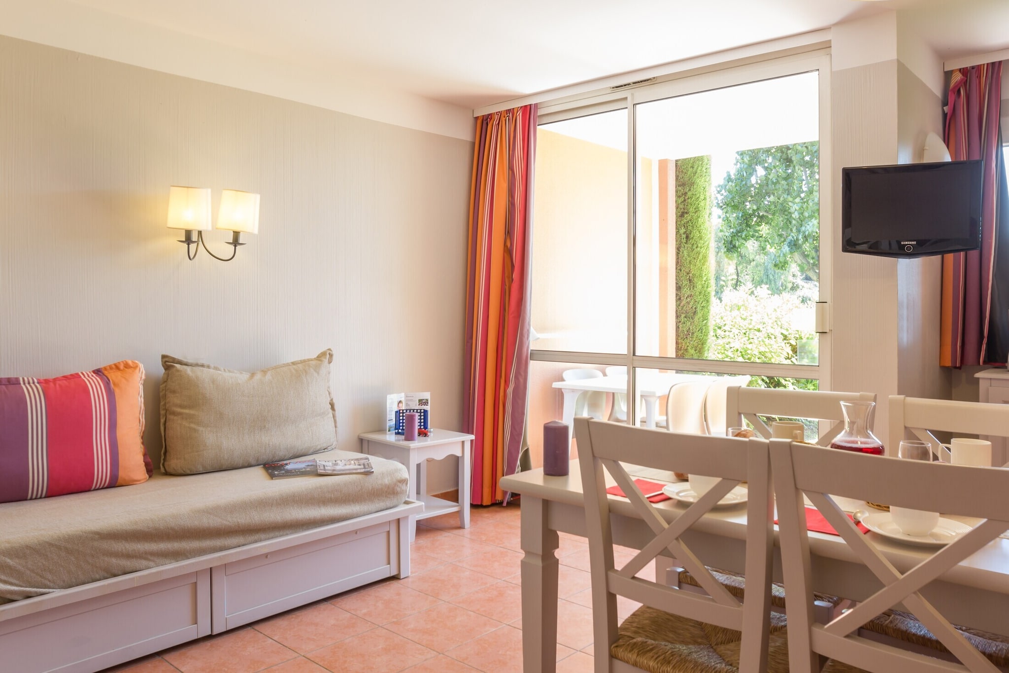 P&V Premium les Rives de Cannes Mandelieu Apartment 6 people - 1 bedroom + 1 sleeping alcove - Terrace or balcony - Woonkamer