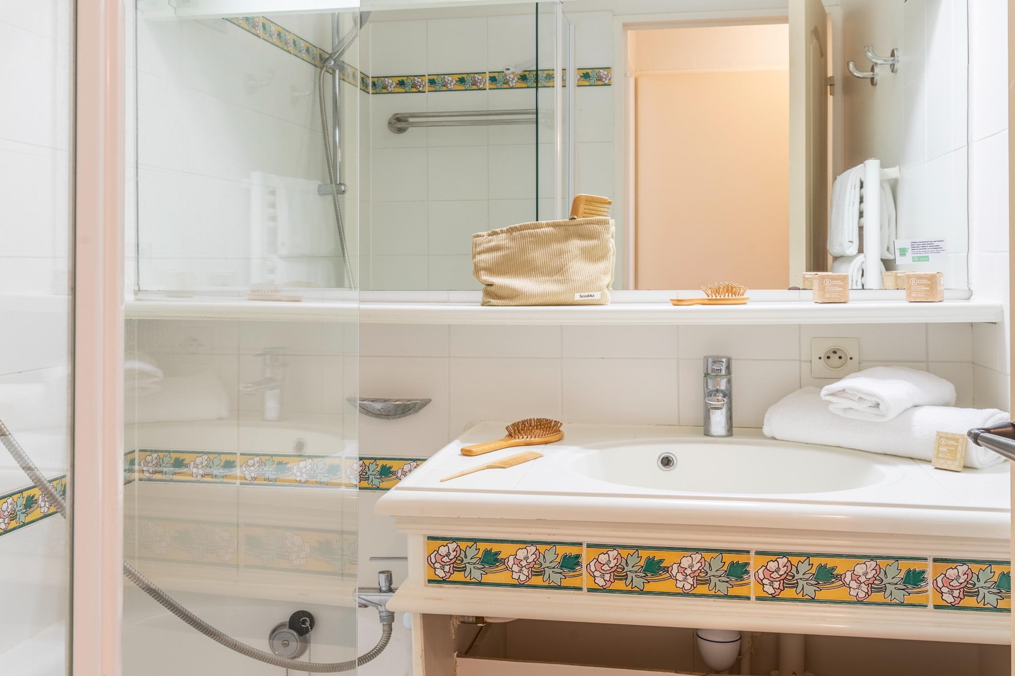Pierre & Vacances Village Pont Royal en Provence Apartment 4 people - 1 bedroom - Balcony or terrace - Air-conditioned - Renovated - Bathroom