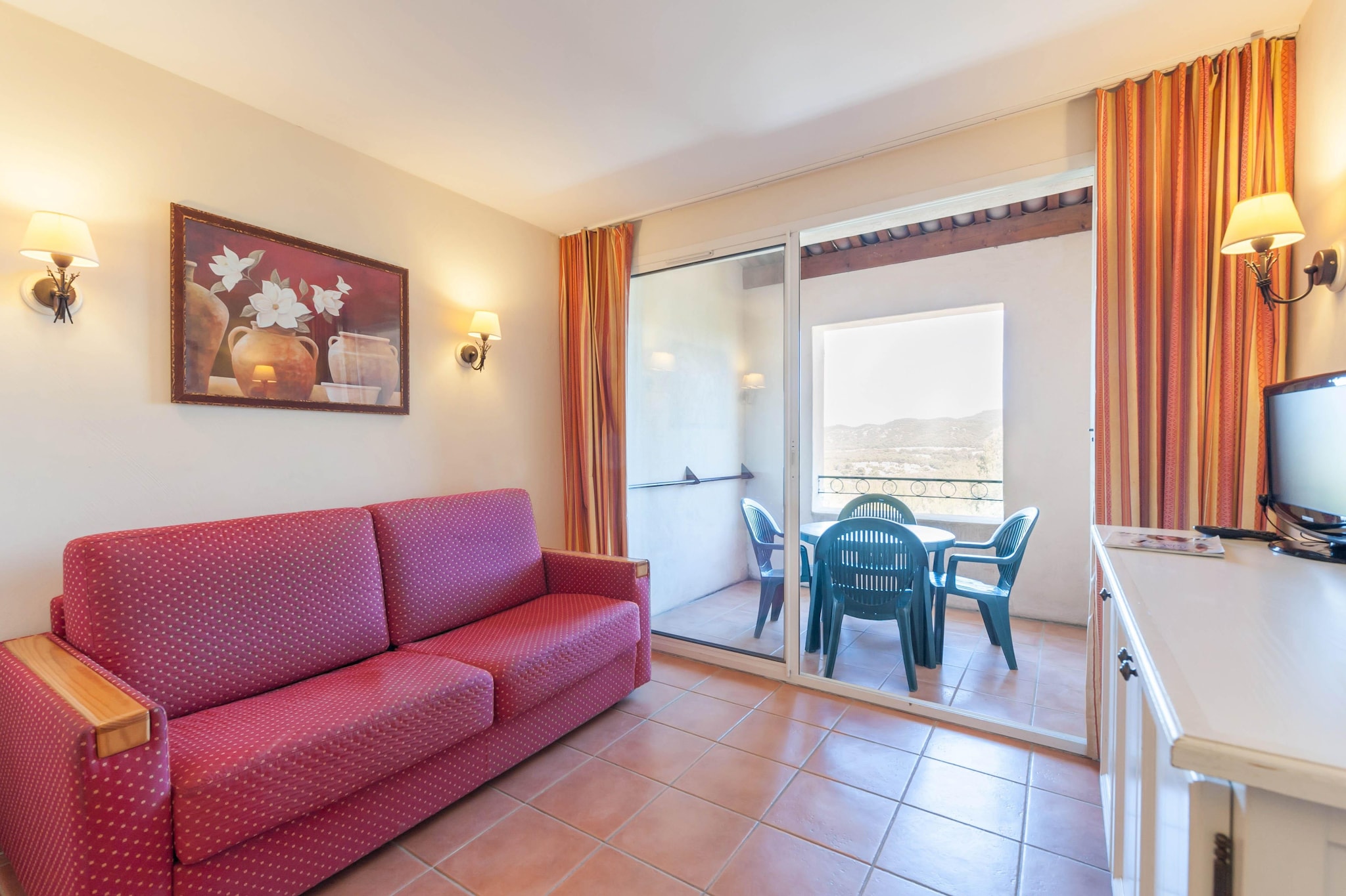 Pierre & Vacances Village Pont Royal en Provence Apartment 4 people - 1 bedroom - Balcony or terrace - Living room
