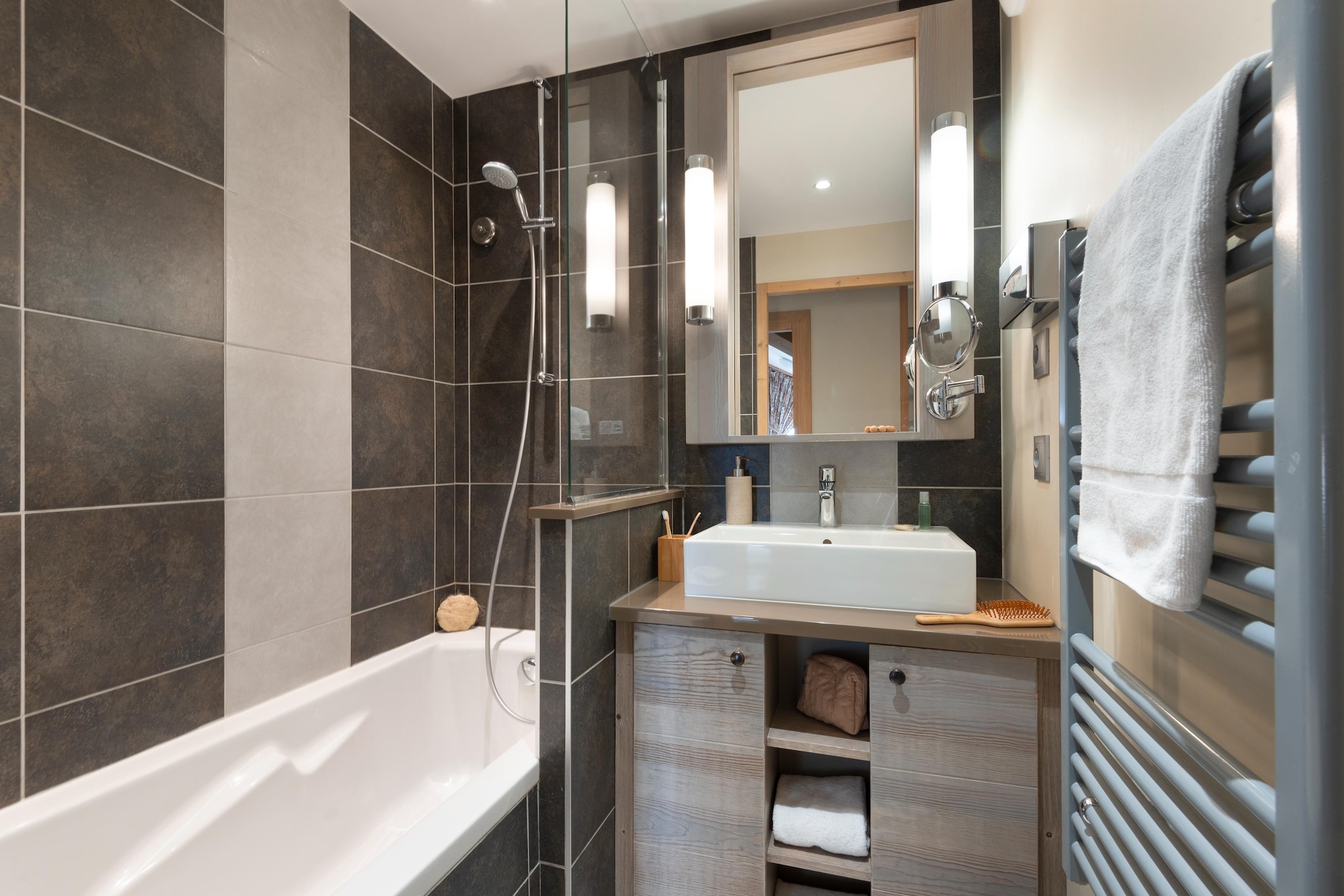 P&V Premium les Terrasses d'Helios Apartment 6 people - 2 bedrooms - Balcony - Mountain view - Sunday - Salle de bain