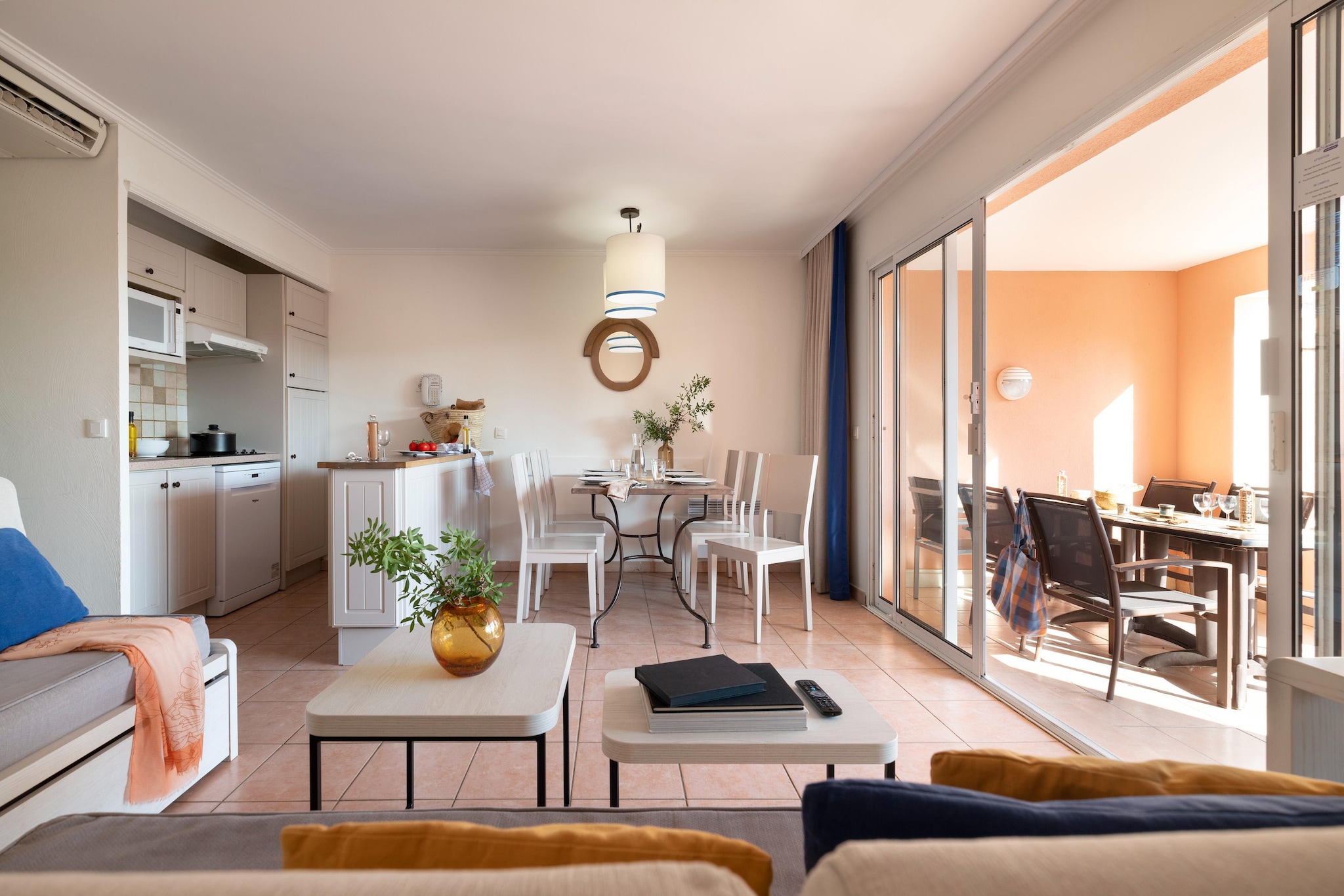 P&V Premium les Calanques des Issambres Apartment 6 people - 1 bedroom + 1 sleeping alcove - Terrace or balcony - Woonkamer