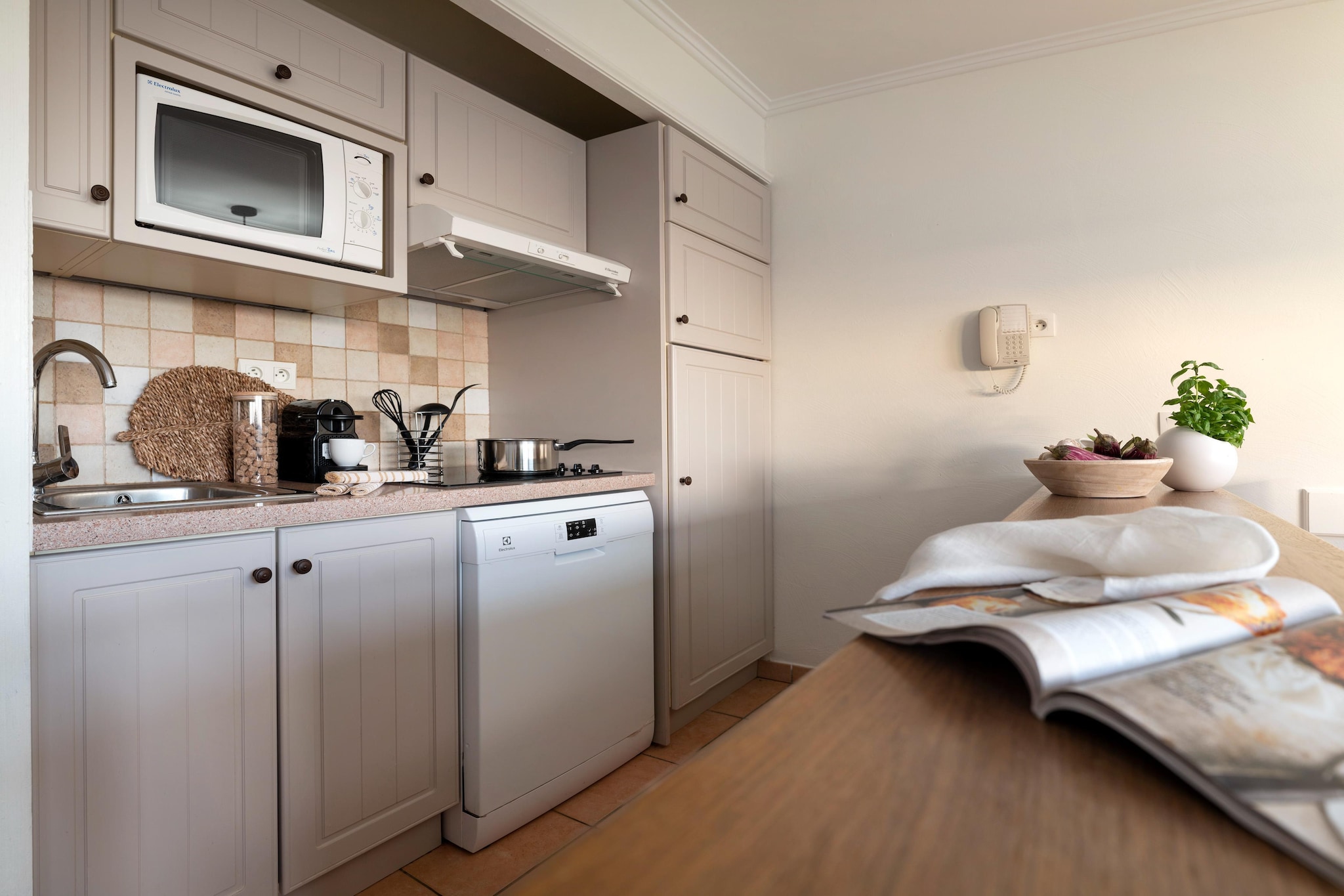 P&V Premium les Calanques des Issambres Apartment 6 people - 1 bedroom + 1 sleeping alcove - Terrace or balcony - Sea view - Keuken