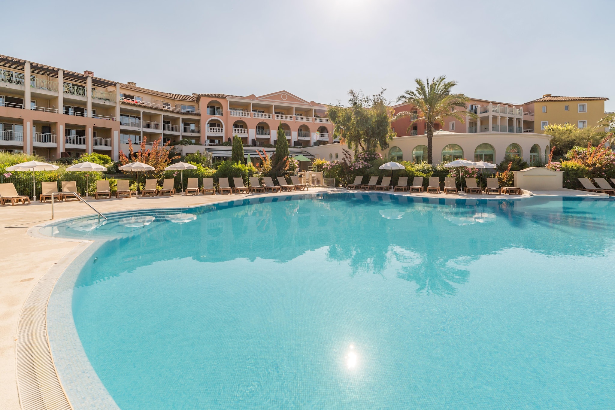 P&V Premium les Calanques des Issambres Apartment 6 people - 1 bedroom + 1 sleeping alcove - Terrace or balcony - Sea view - Zwembad