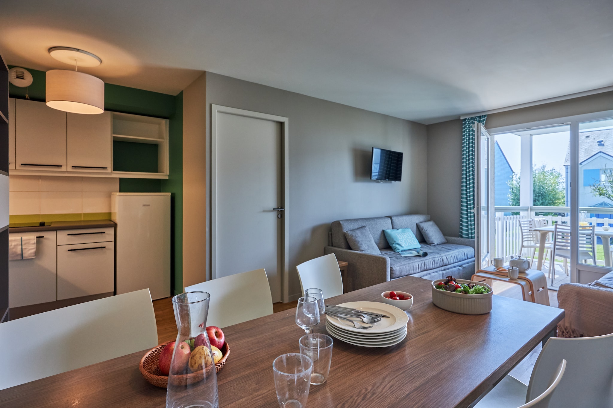 Pierre & Vacances Le Chant des Oiseaux Apartment 6 people - 2 bedrooms - Terrace or balcony - Eetkamer