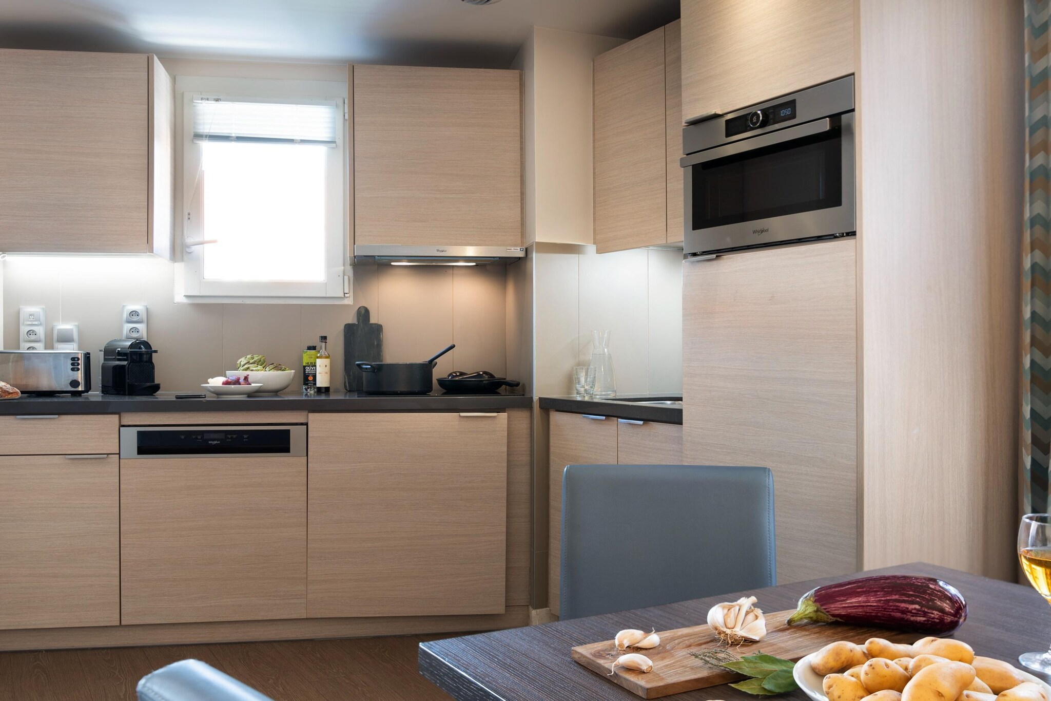 Pierre &Vacances Premium Presqu'île de La Touques apartment 8 people - 3 bedrooms - Terrace or balcony - Harbor buildings - Keuken