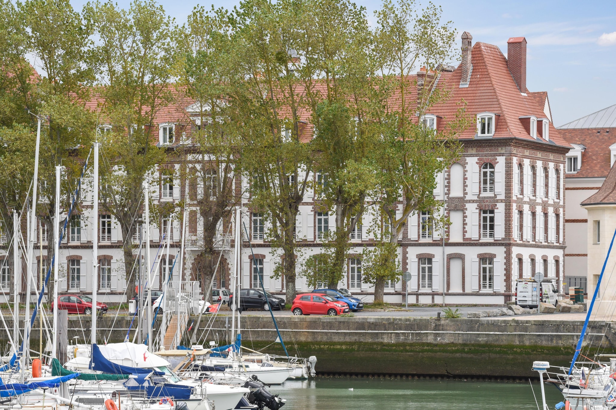 Pierre &Vacances Premium Presqu'île de La Touques Apartment 6 people - 2 bedrooms - Terrace or balcony - Duplex - Harbor buildings - Buitenkant zomer