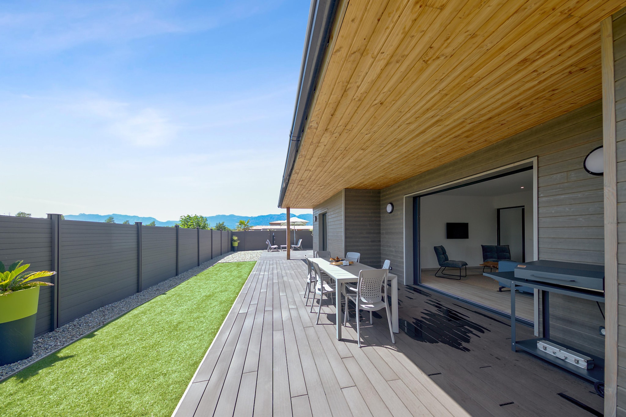 Résidence Premium Pierre & Vacances Vesna Rossa Villa - 4 people - 2 bedrooms - Air conditioned - 4m private pool - Garden - Terrace balcony