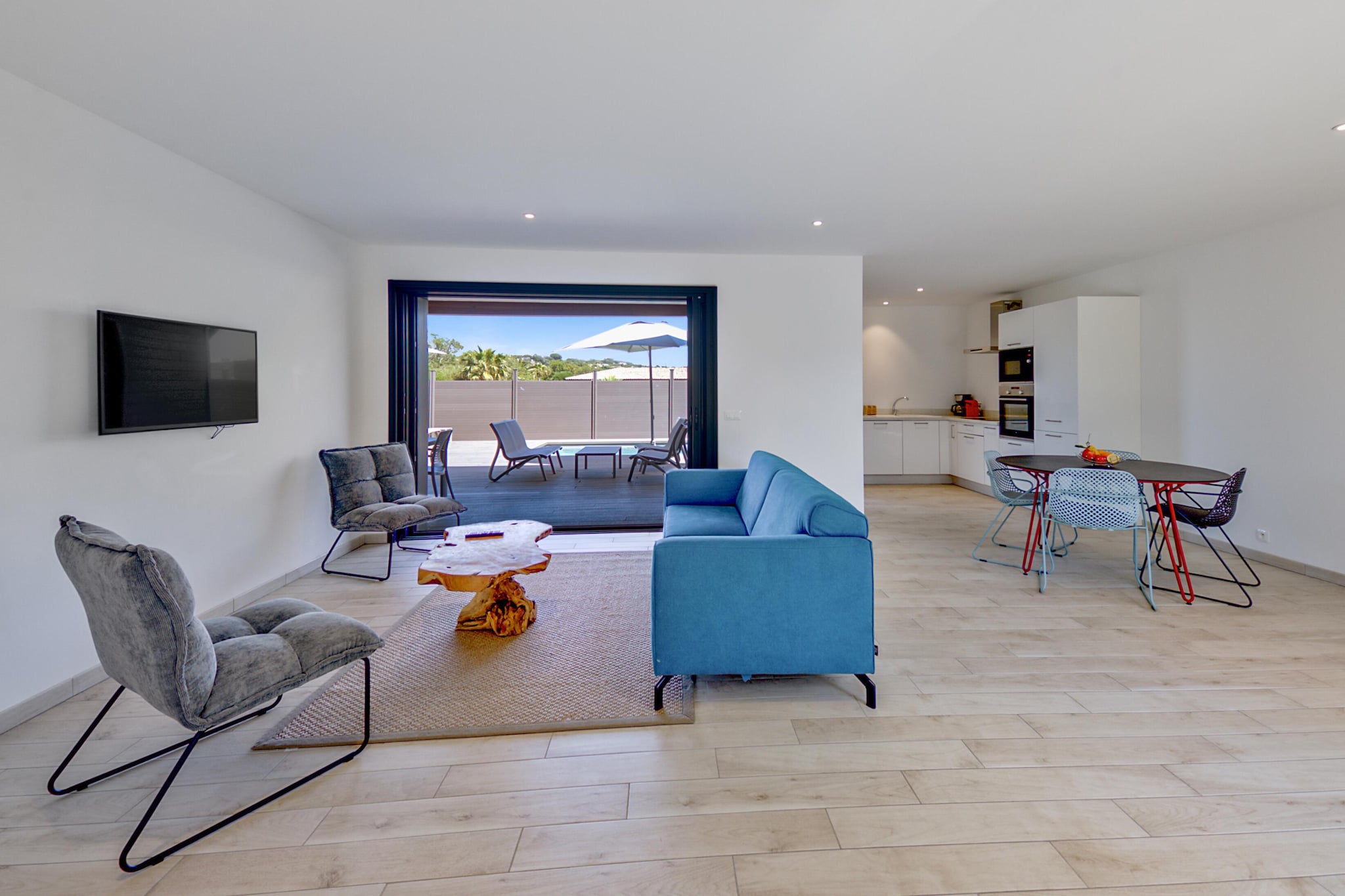 Résidence Premium Pierre & Vacances Vesna Rossa Villa - 8 people - 4 bedrooms - Air conditioned - 7m private pool - Garden - Living room