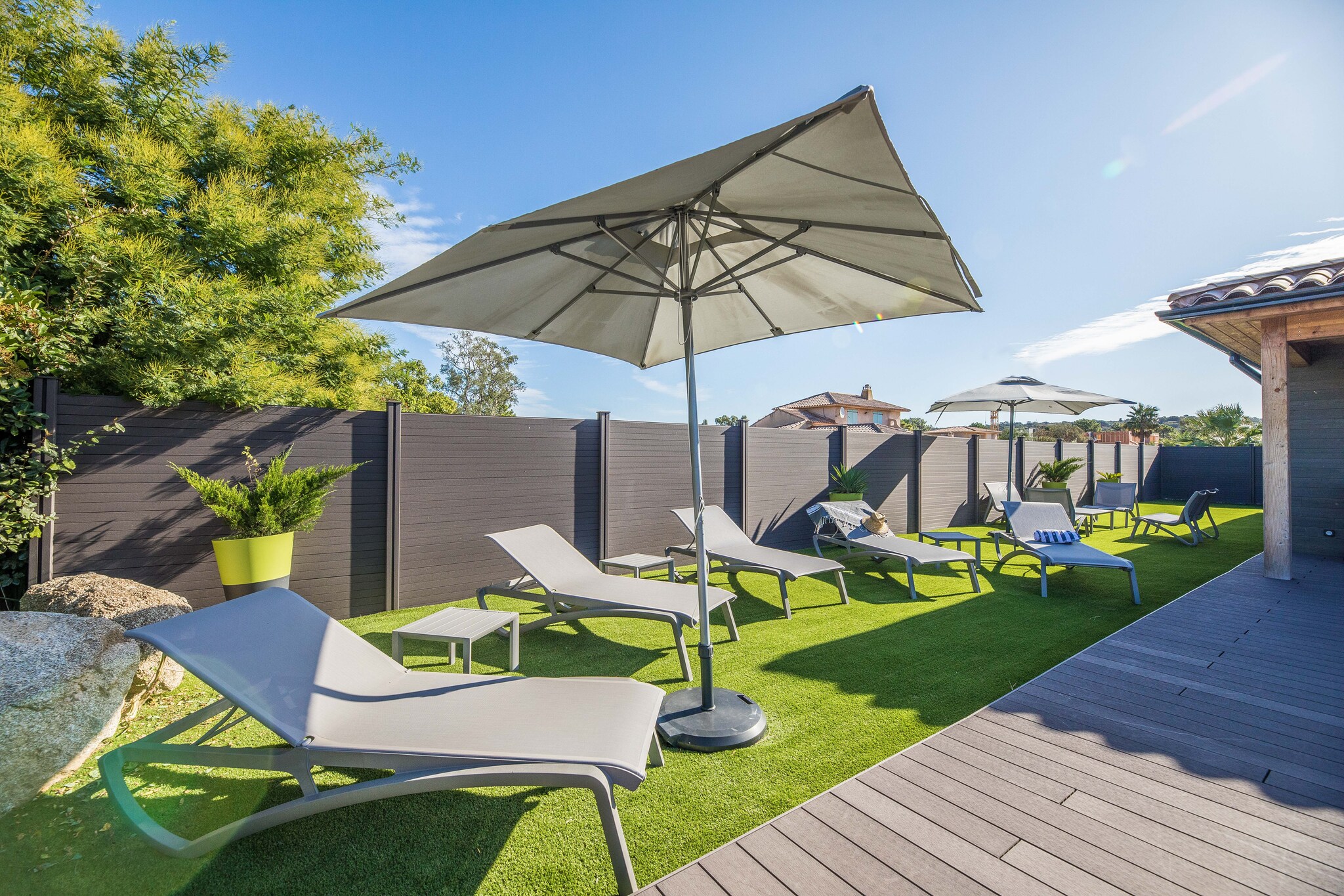 Résidence Premium Pierre & Vacances Vesna Rossa Villa - 8 people - 4 bedrooms - Air conditioned - 7m private pool - Garden - Gardens in summer