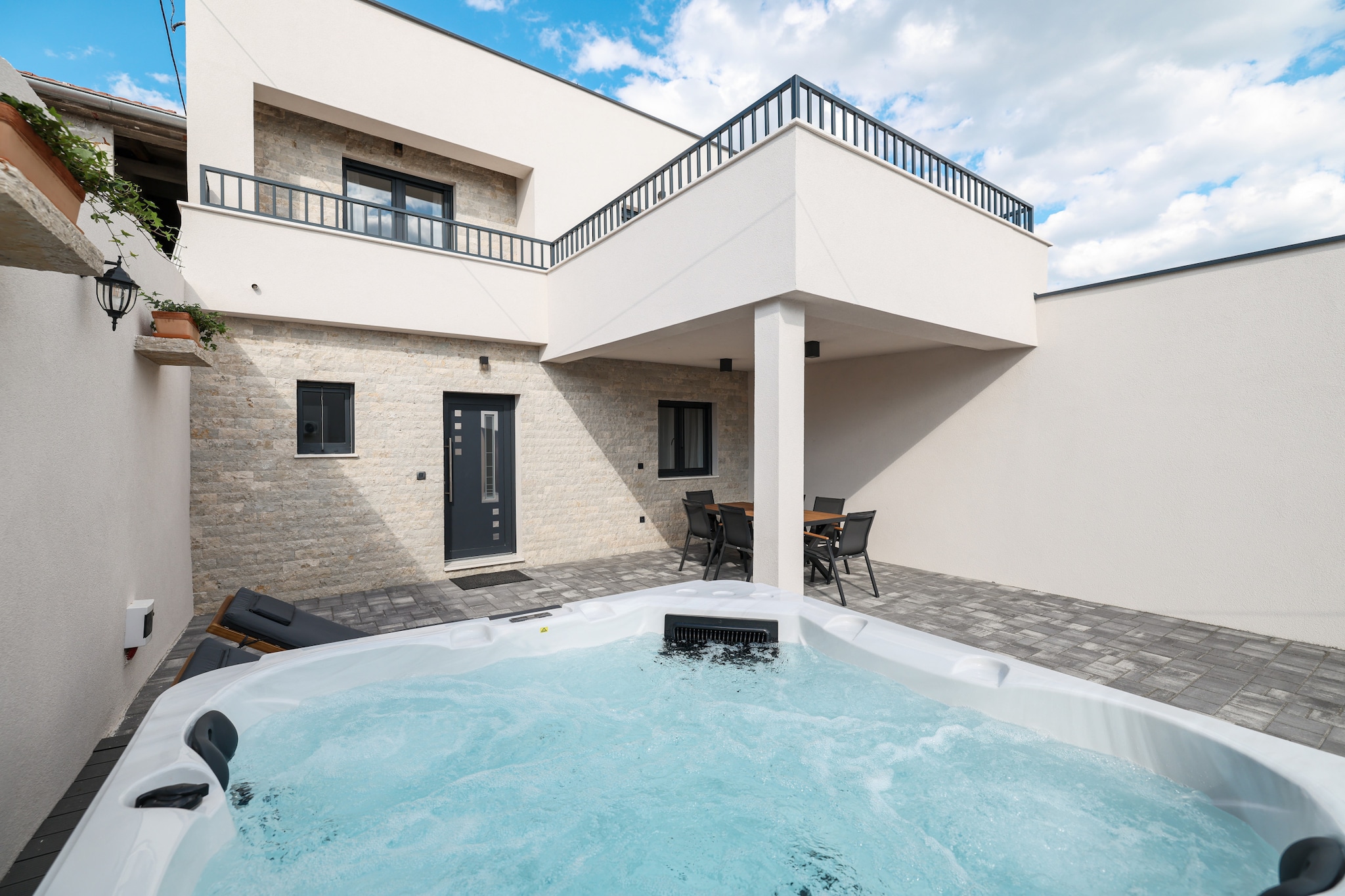 Villa Ruzarija with jacuzzi - Terrace