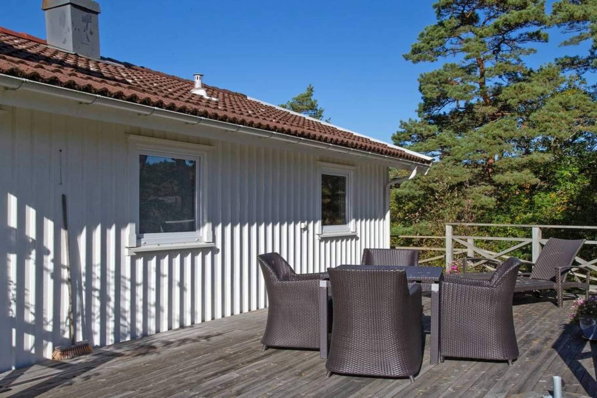 5 etoiles maison de vacances a Hjälteby - Extérieur