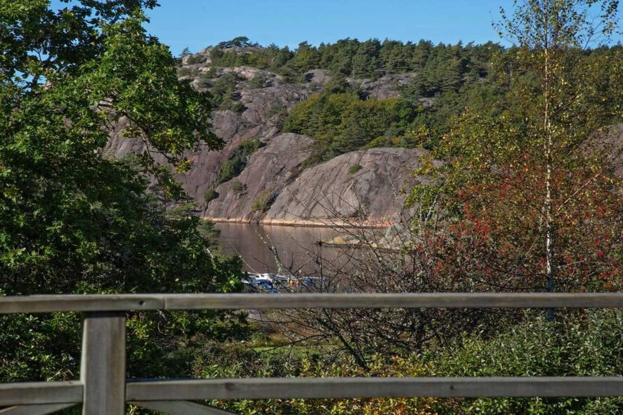 5 etoiles maison de vacances a Hjälteby - Extérieur