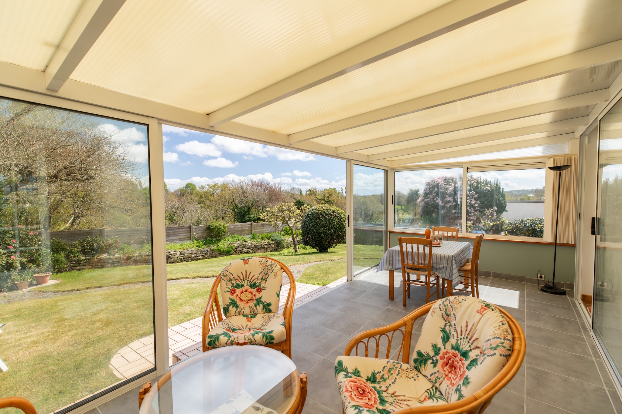 Maison de vacances avec veranda à St Renan - Terrasbalkon