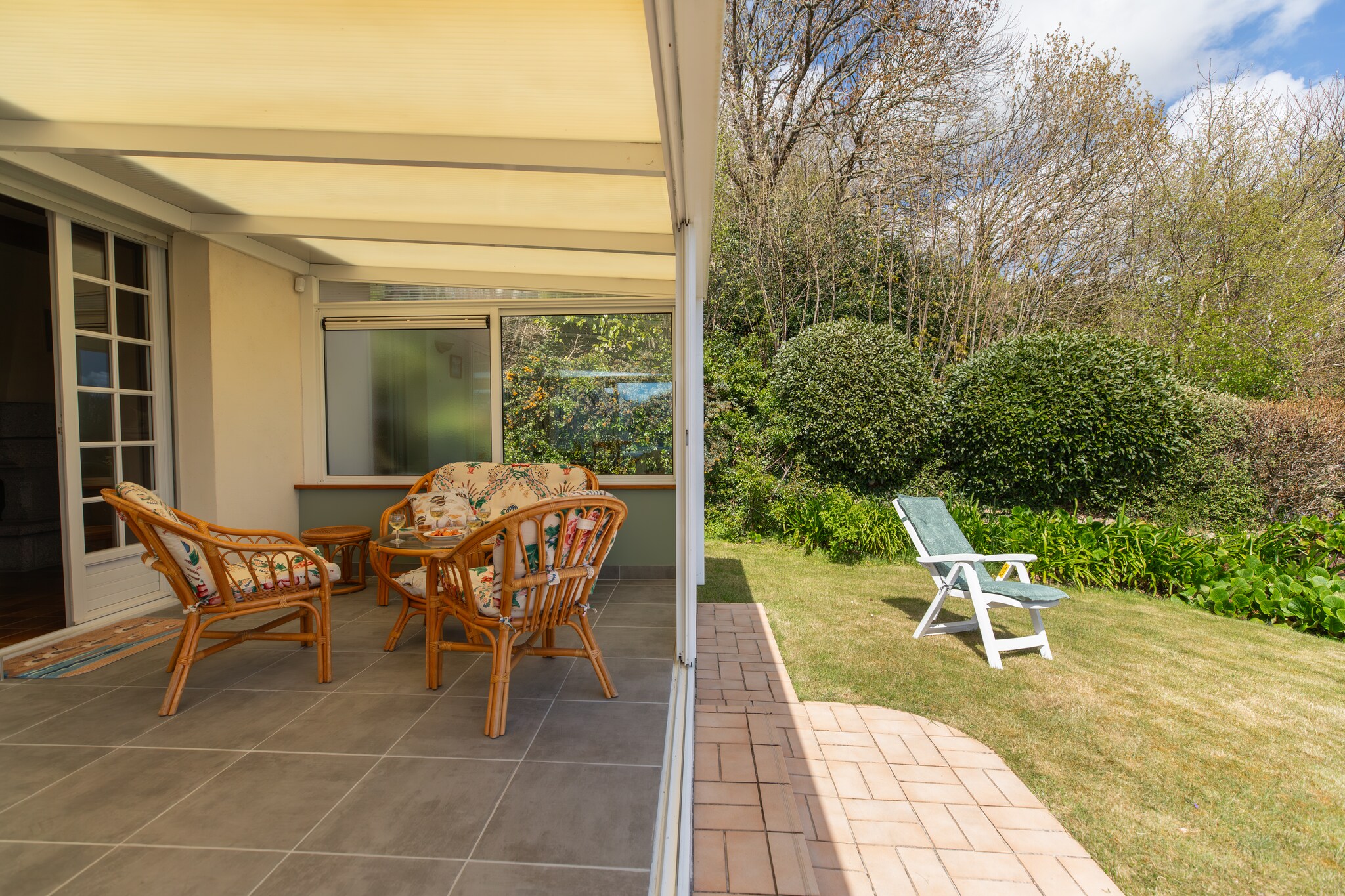 Maison de vacances avec veranda à St Renan - Tuinen zomer