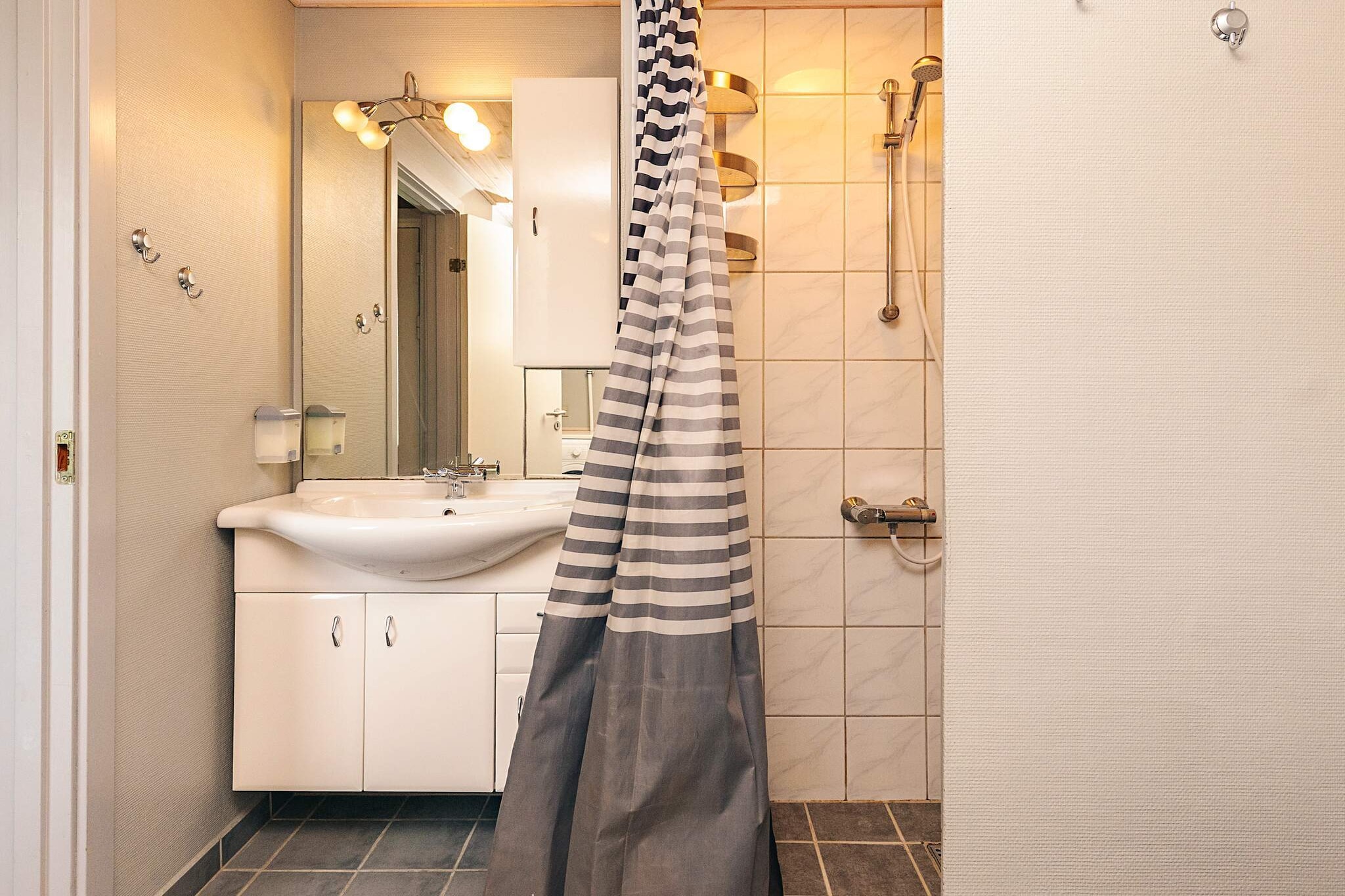 6 person holiday home in Sæby - Indoor