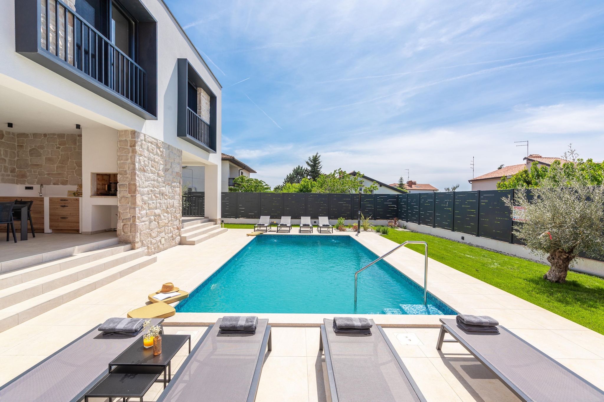 Apartment Golden Olive 1 - Piscine