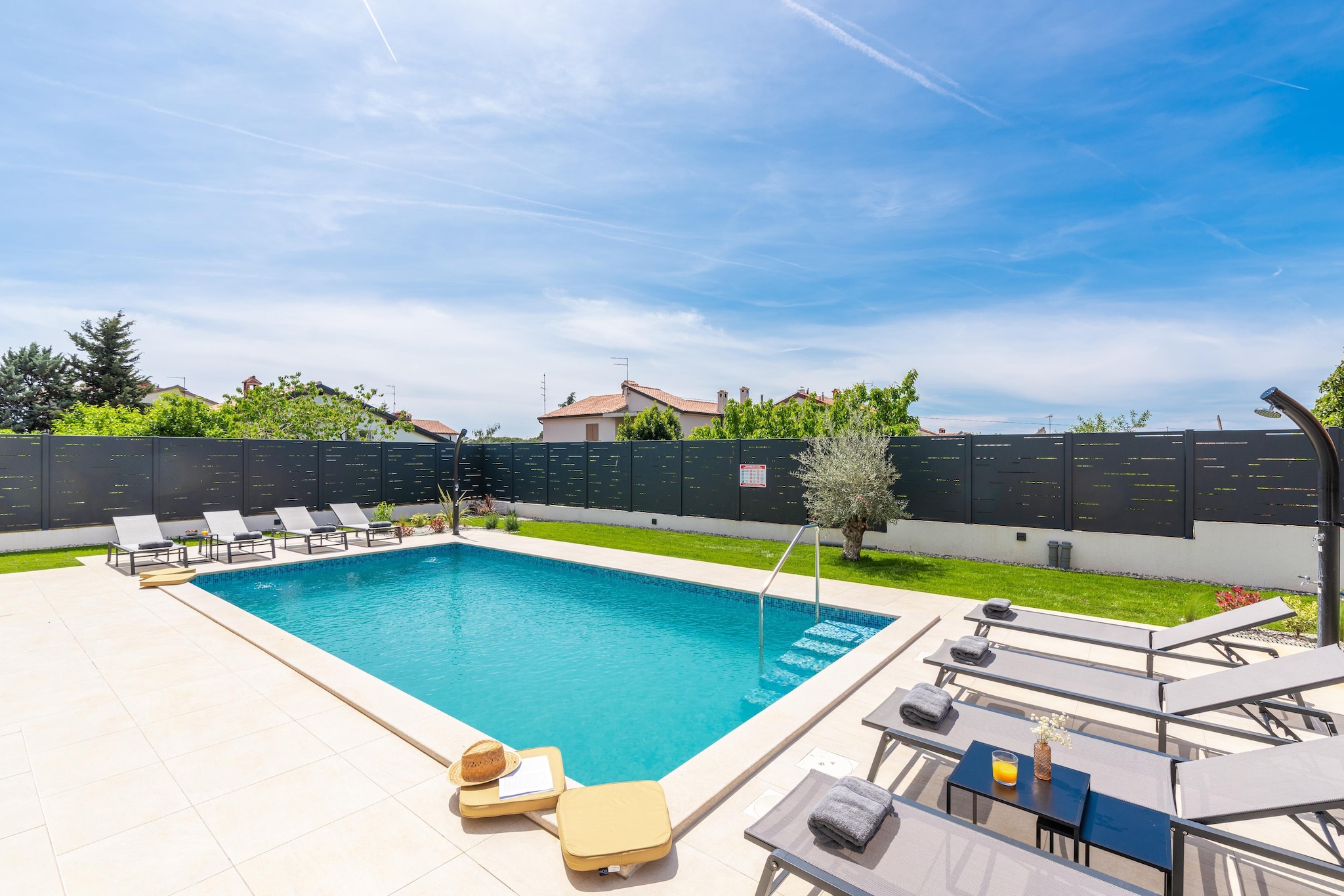 Apartment Golden Olive 1 - Piscine
