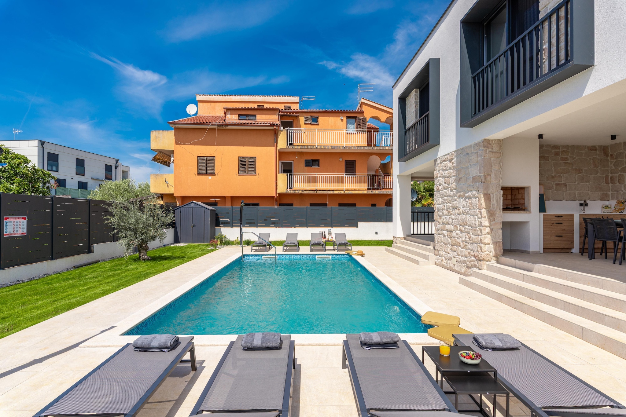 Apartment Golden Olive 2 - Zwembad