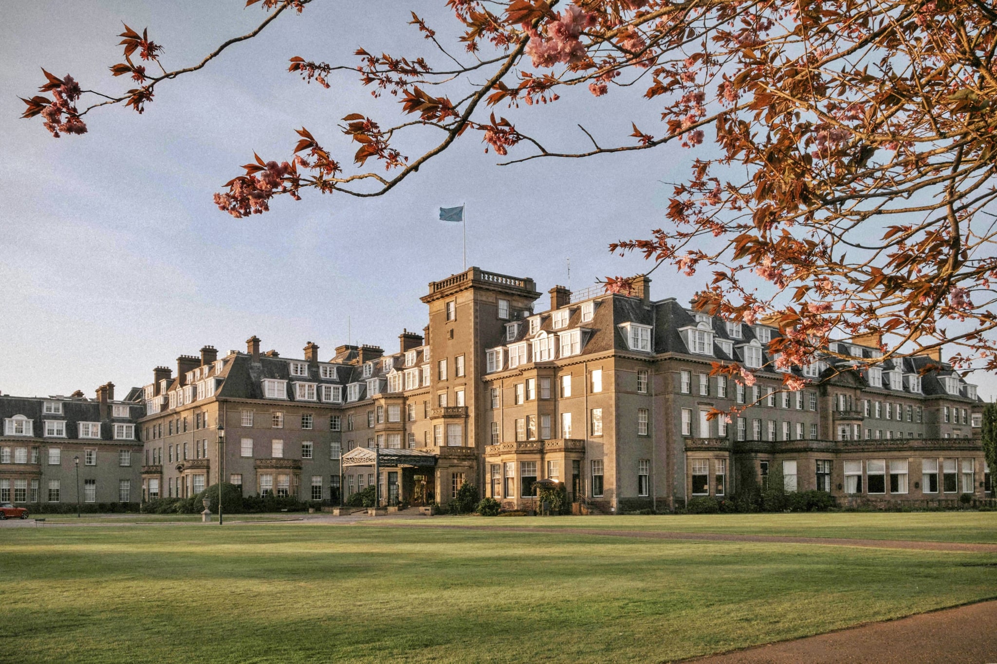 Gleneagles - Buitenkant zomer