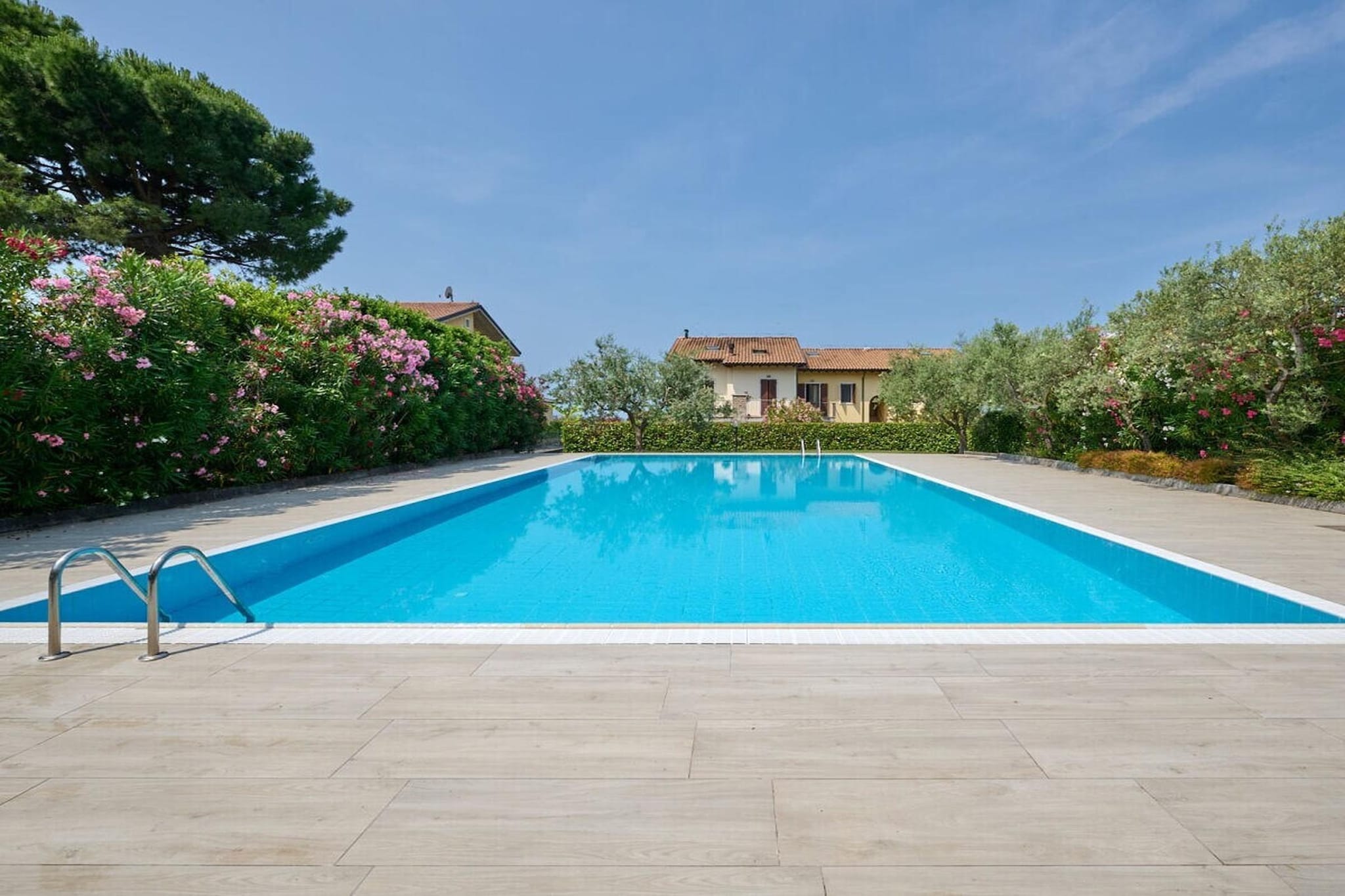 620528 - Piscine