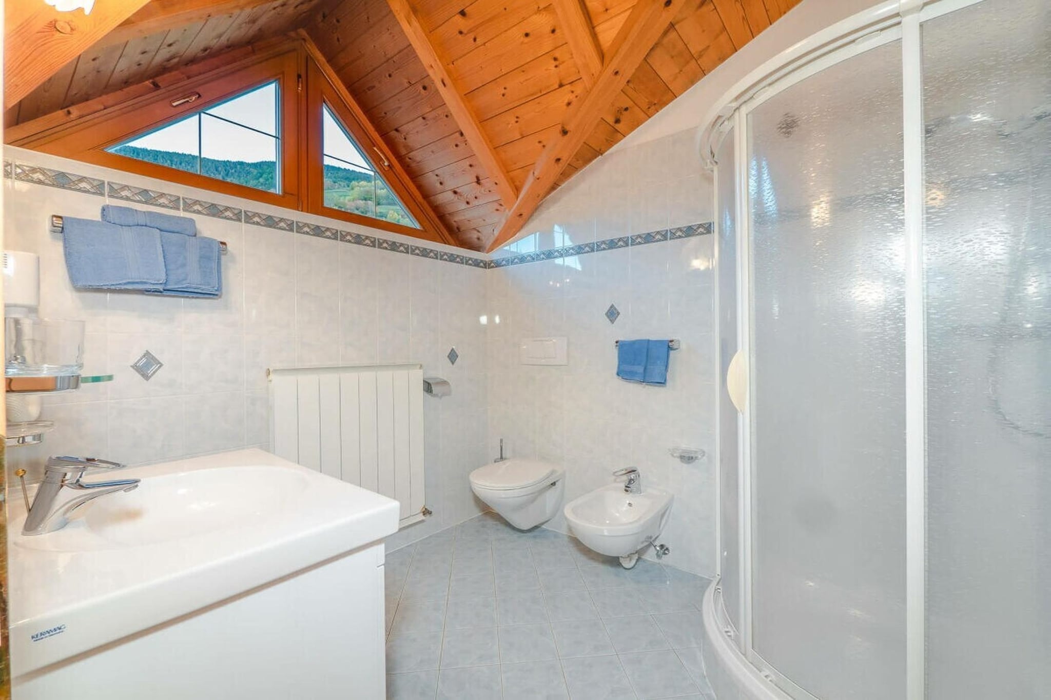 730990 - Bathroom