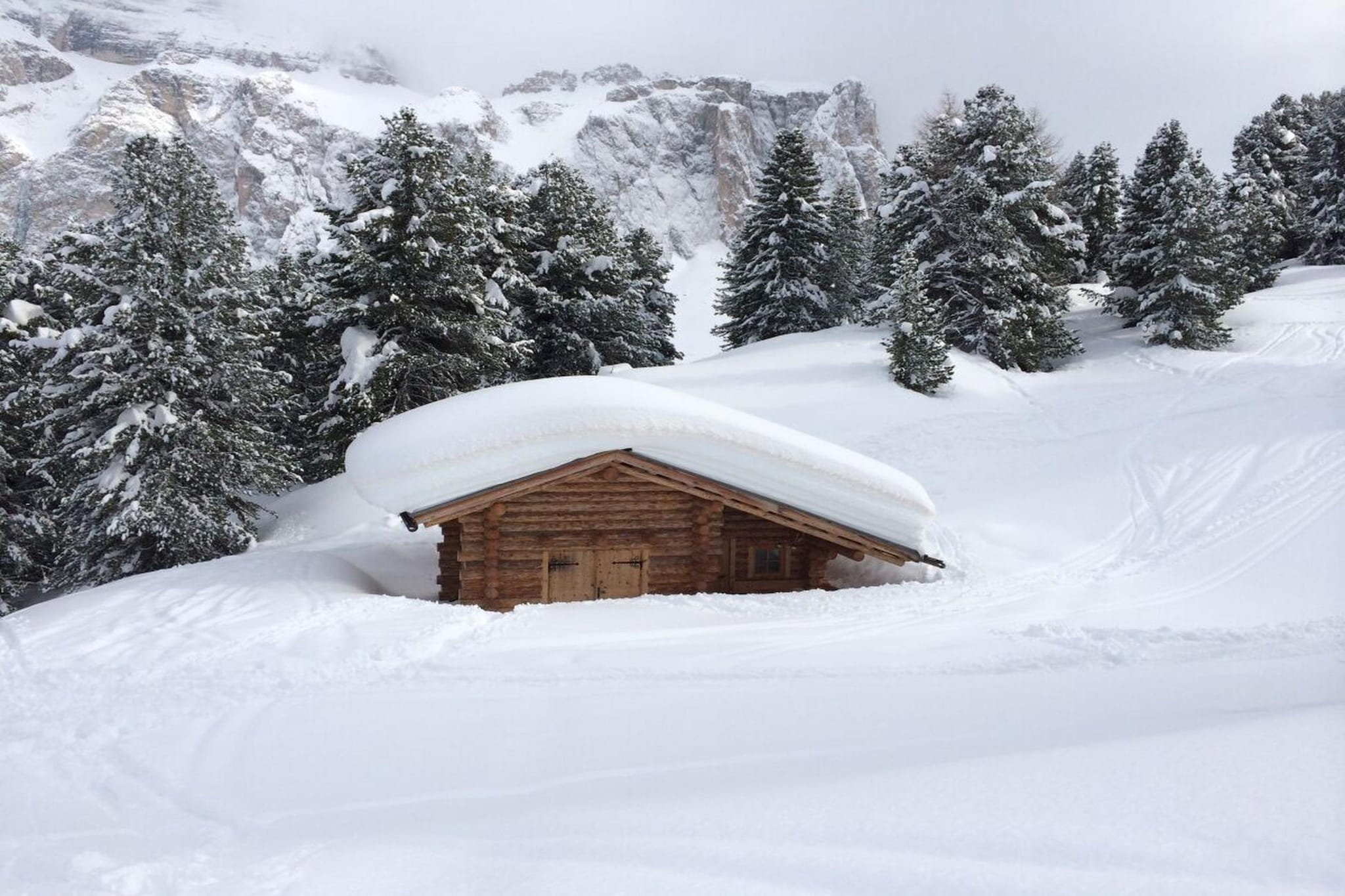 730990 - Exterior in winter
