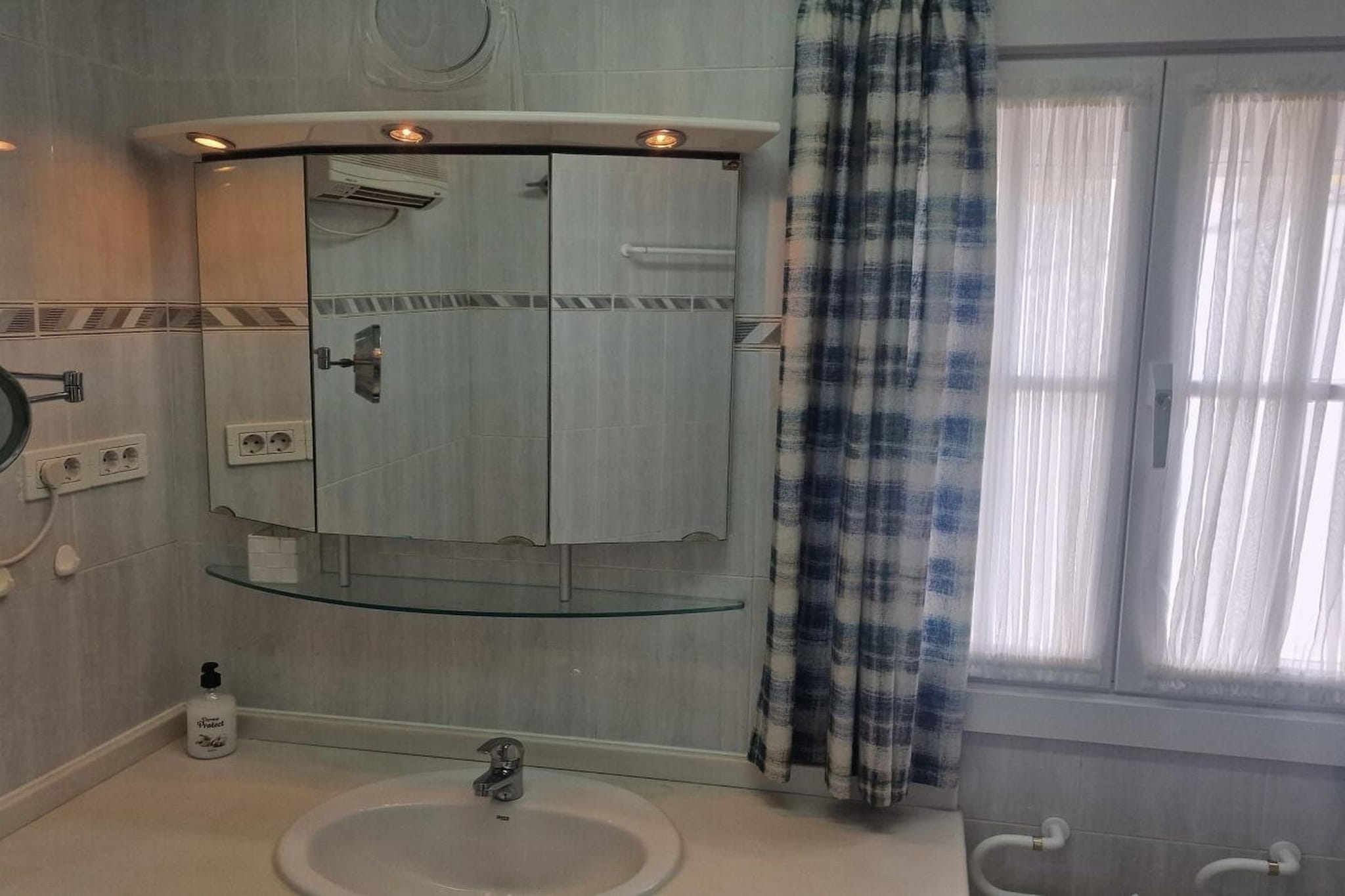 632628 - Badkamer