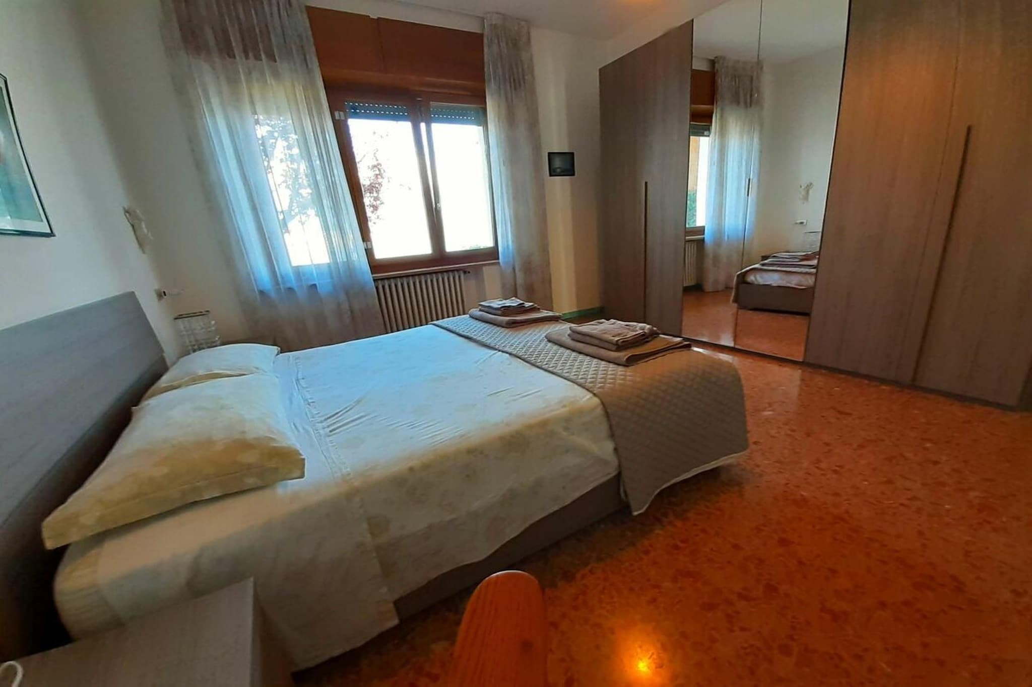 80093 - Schlafzimmer