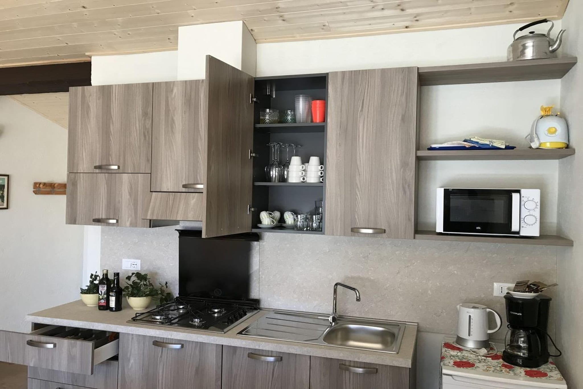 104878 - Kitchen