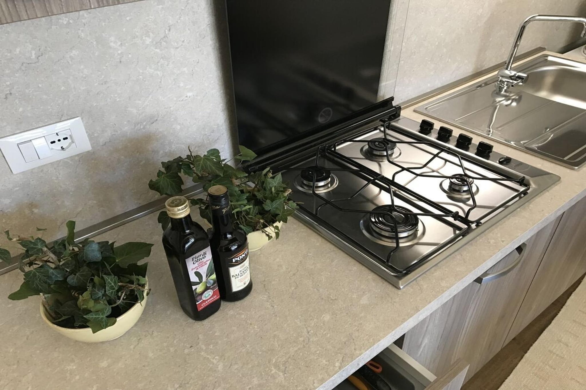 104878 - Kitchen