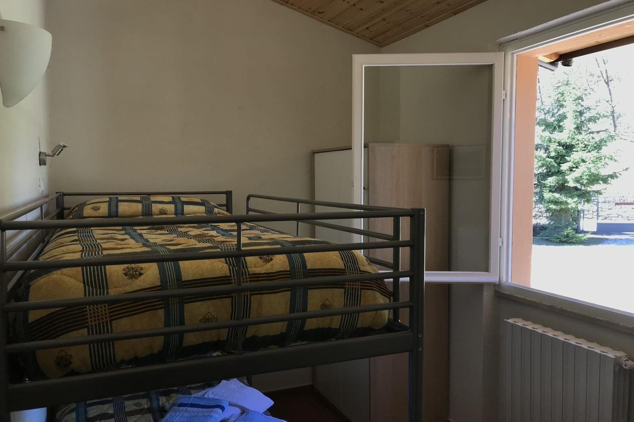 104878 - Bedroom
