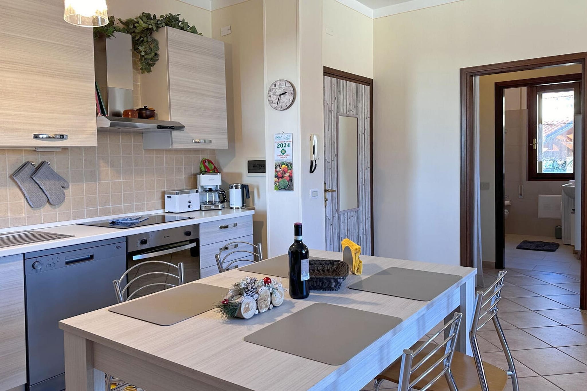 477824 - Salle à manger