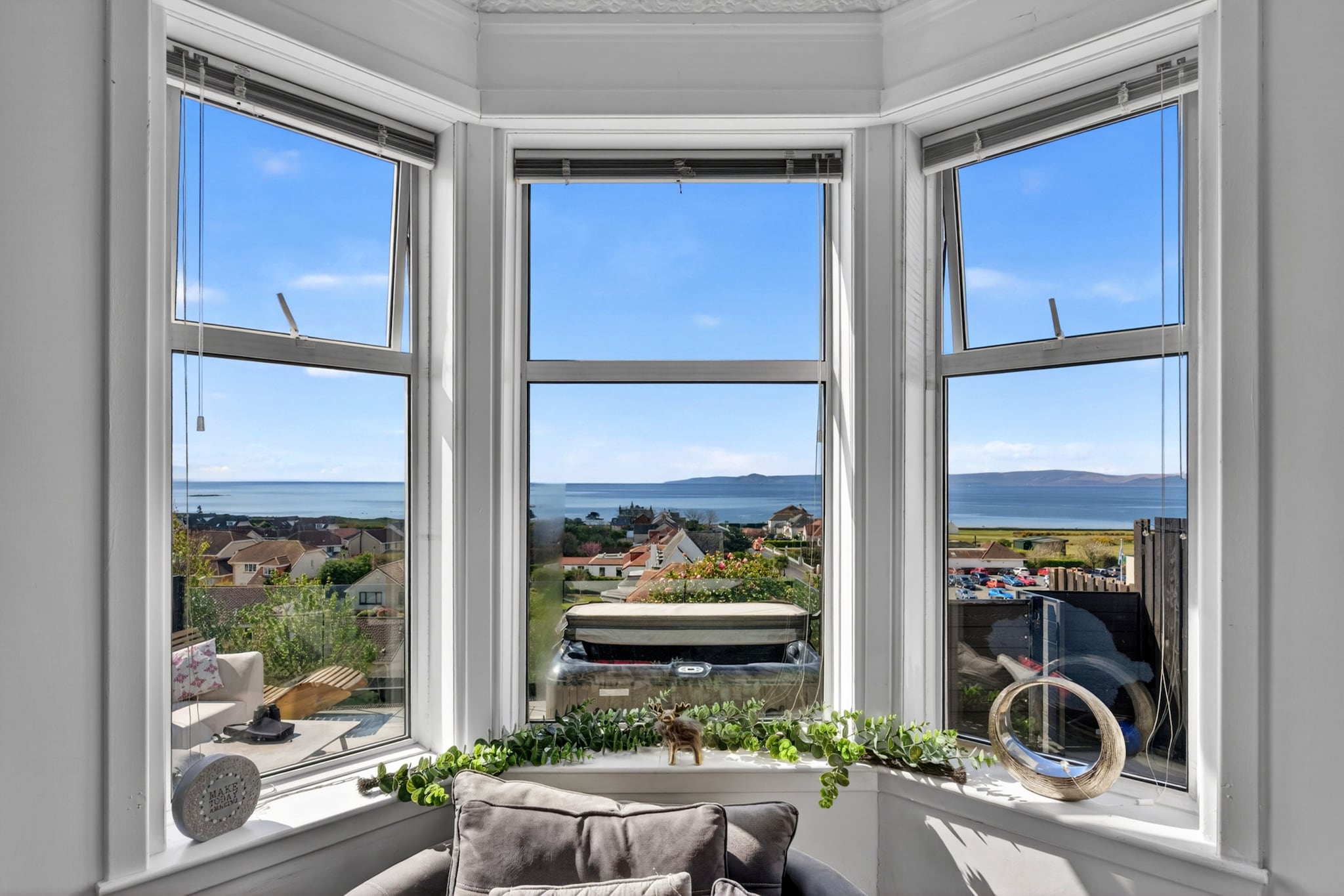 Seamill Beach House - Vue d'été