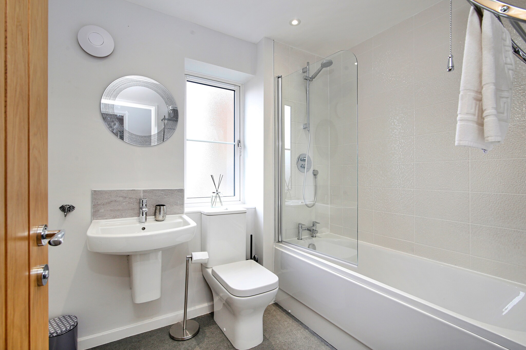 Captains Retreat, Whitby - Bathroom