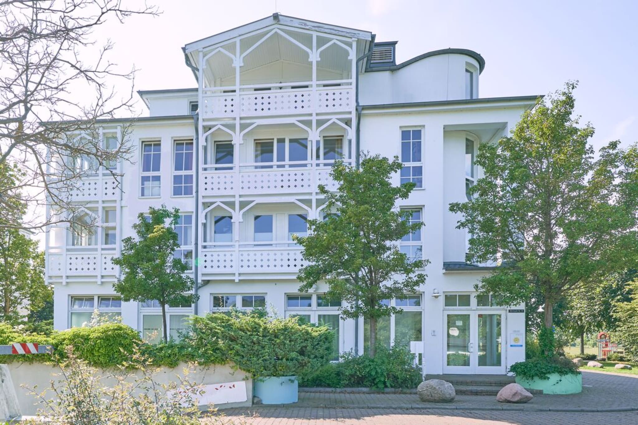 Exterior Summer