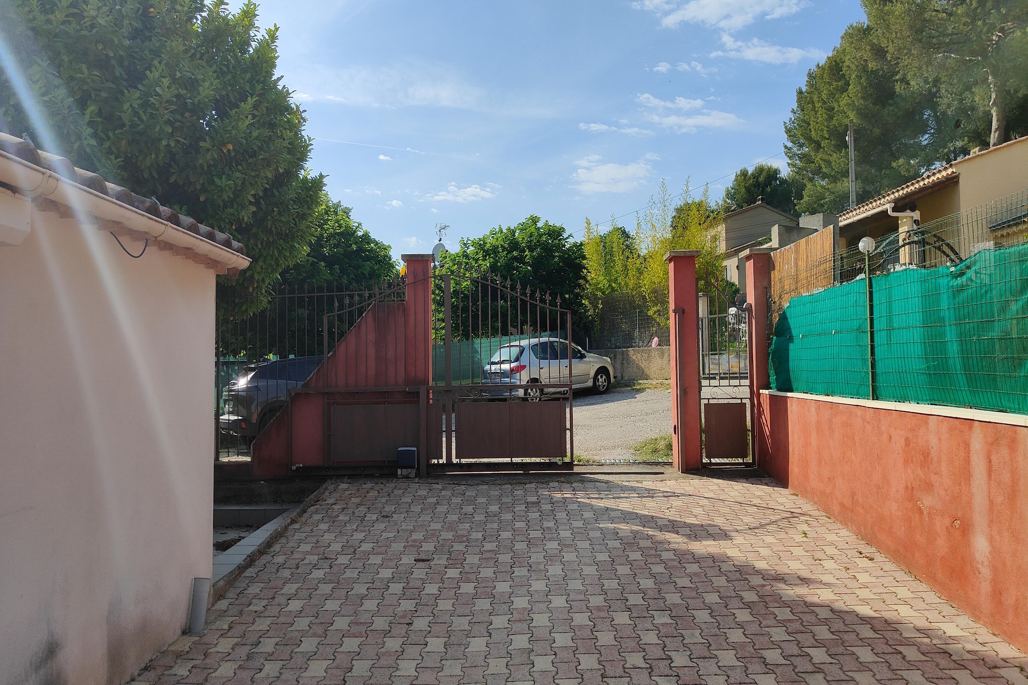 Jolie maison de vacances avec piscine - Extérieur été