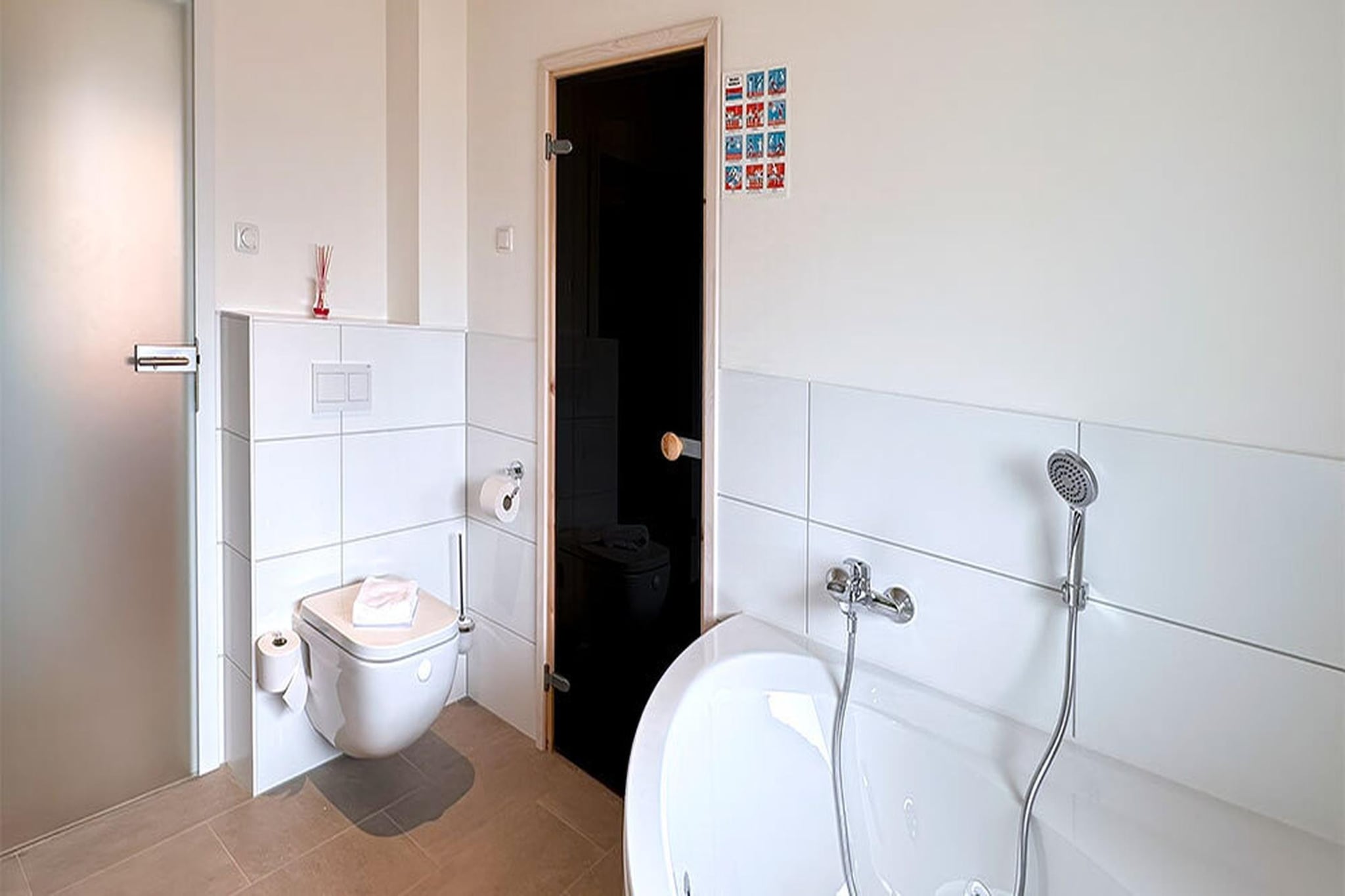 Ferienhaus B - Bathroom