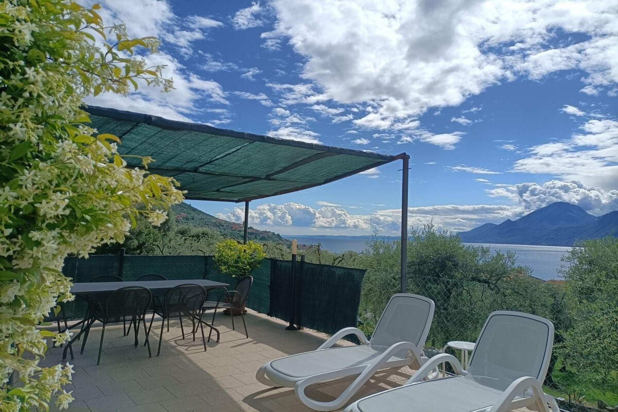760328 - Terrasbalkon